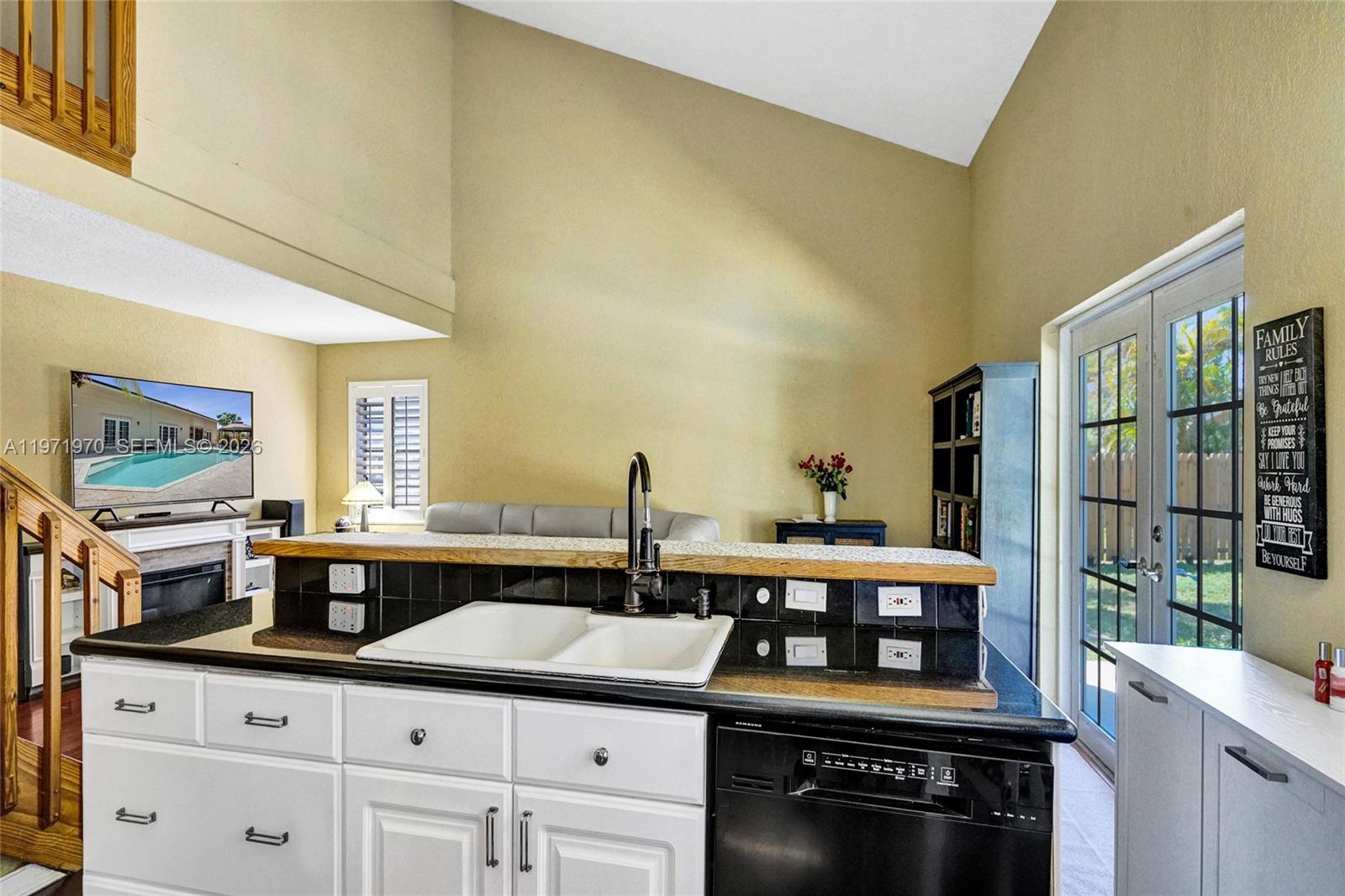 14681 Poplar Hl Ct Davie, FL 33325