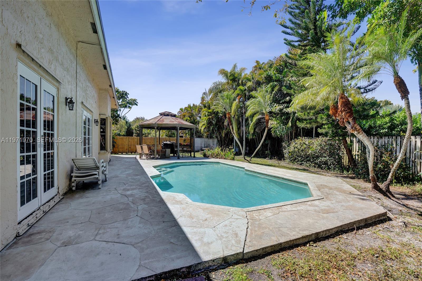 14681 Poplar Hl Ct Davie, FL 33325