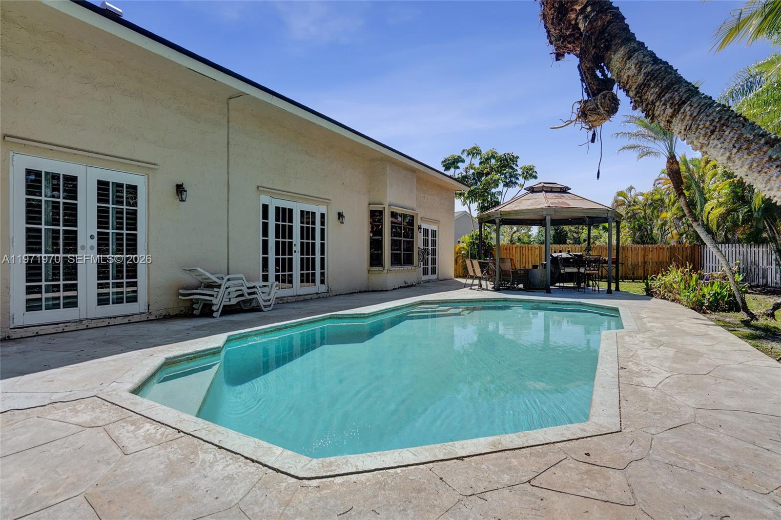 14681 Poplar Hl Ct Davie, FL 33325