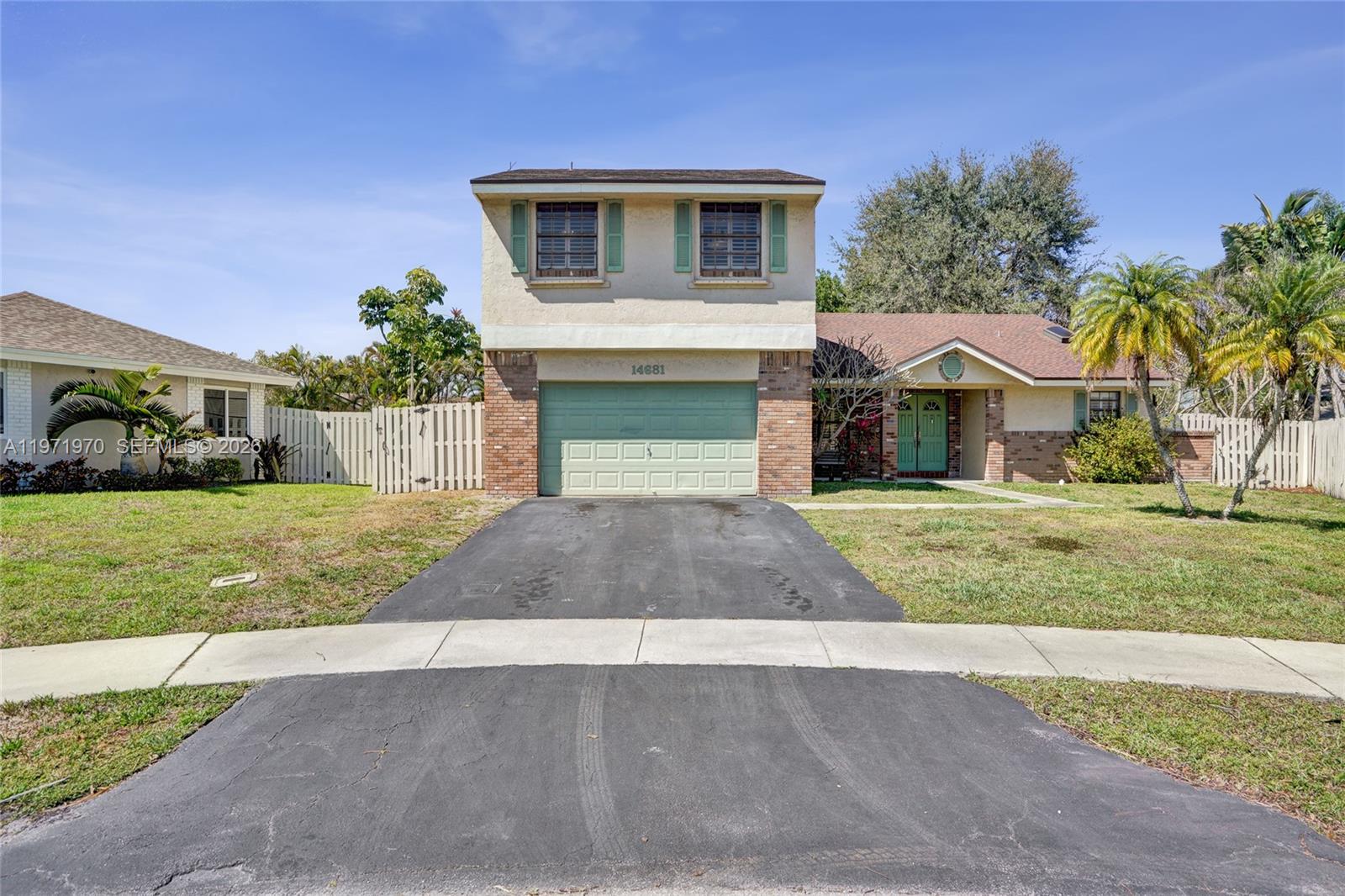 14681 Poplar Hl Ct Davie, FL 33325