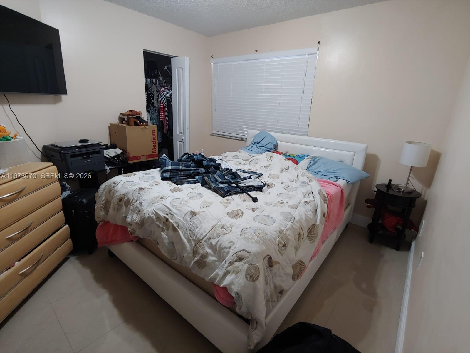 690 W Park Dr #2-204 Miami, FL 33172