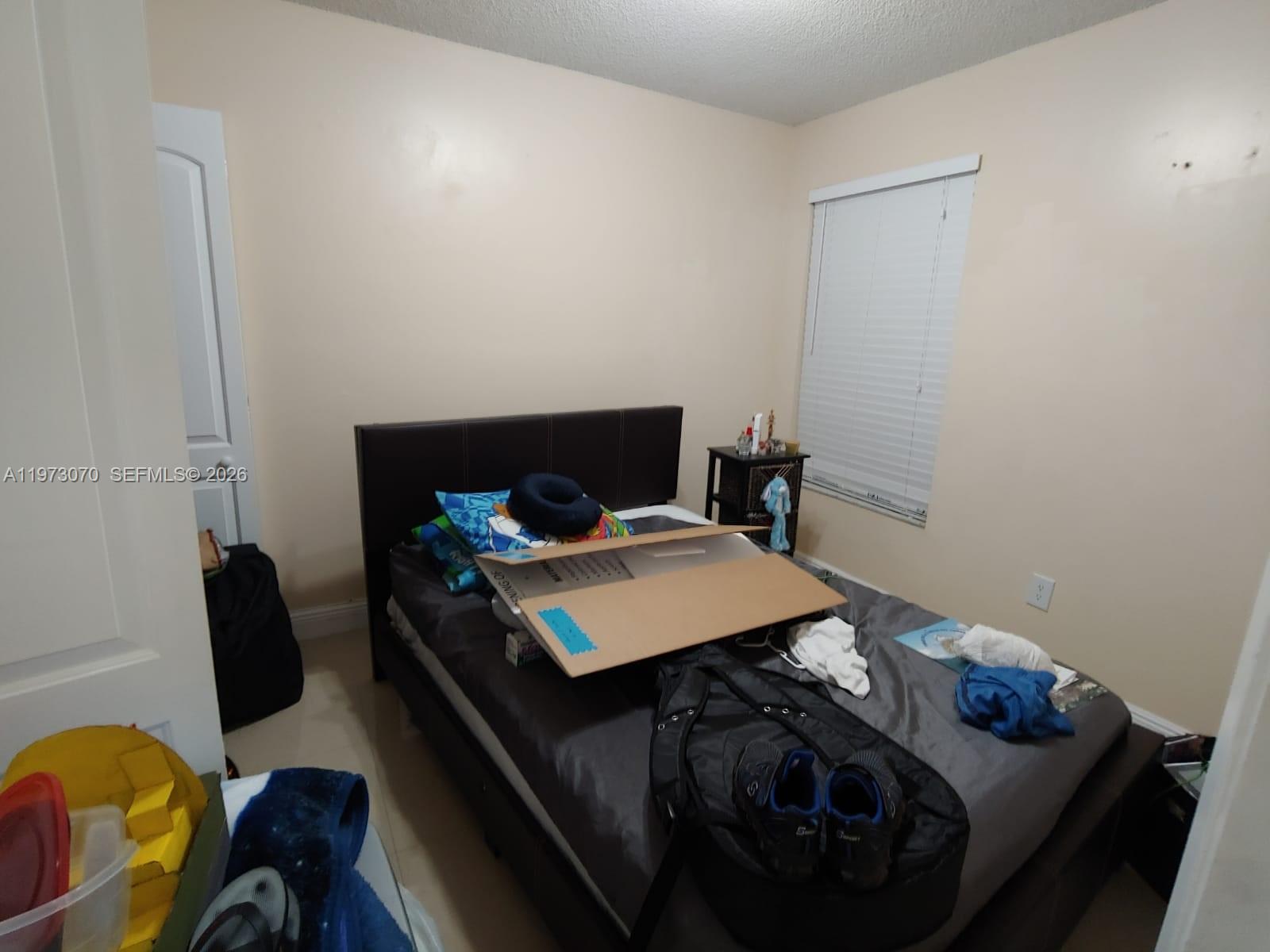 690 W Park Dr #2-204 Miami, FL 33172