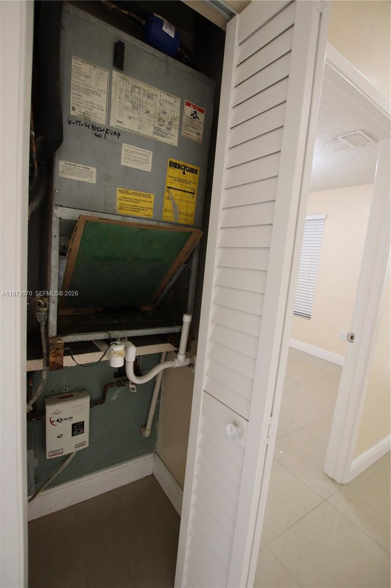 690 W Park Dr #2-204 Miami, FL 33172