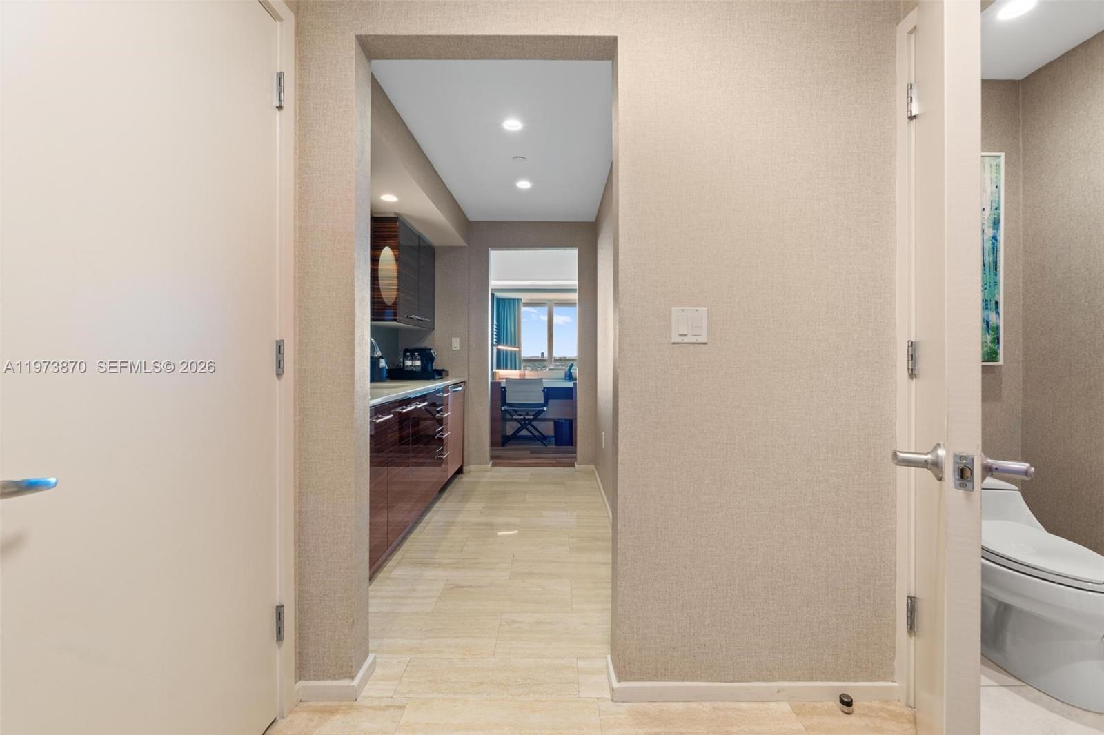 551 N Fort Lauderdale Bch Blvd #R1803 & R1804 Fort Lauderdale, FL 33304