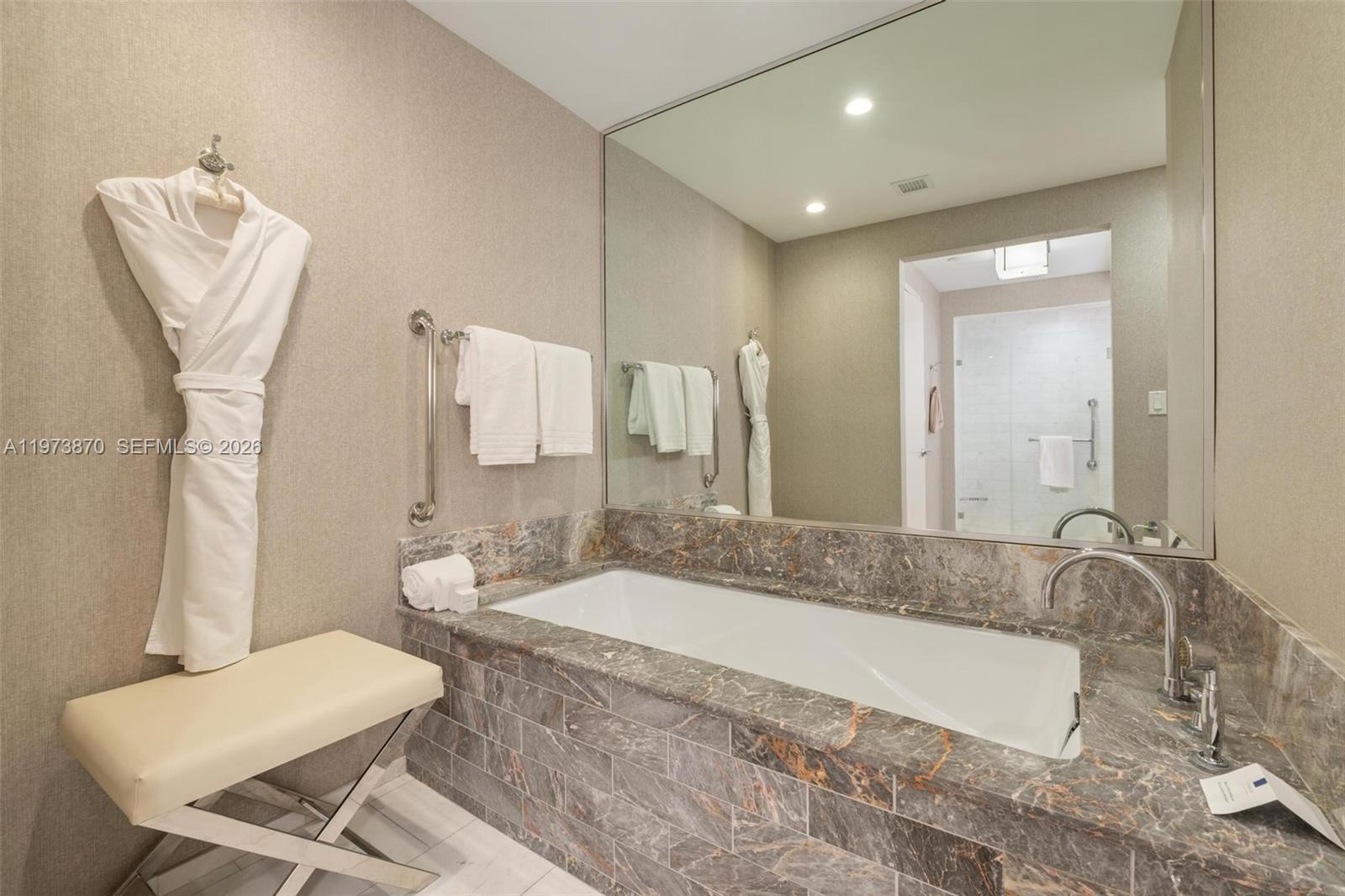 551 N Fort Lauderdale Bch Blvd #R1803 & R1804 Fort Lauderdale, FL 33304