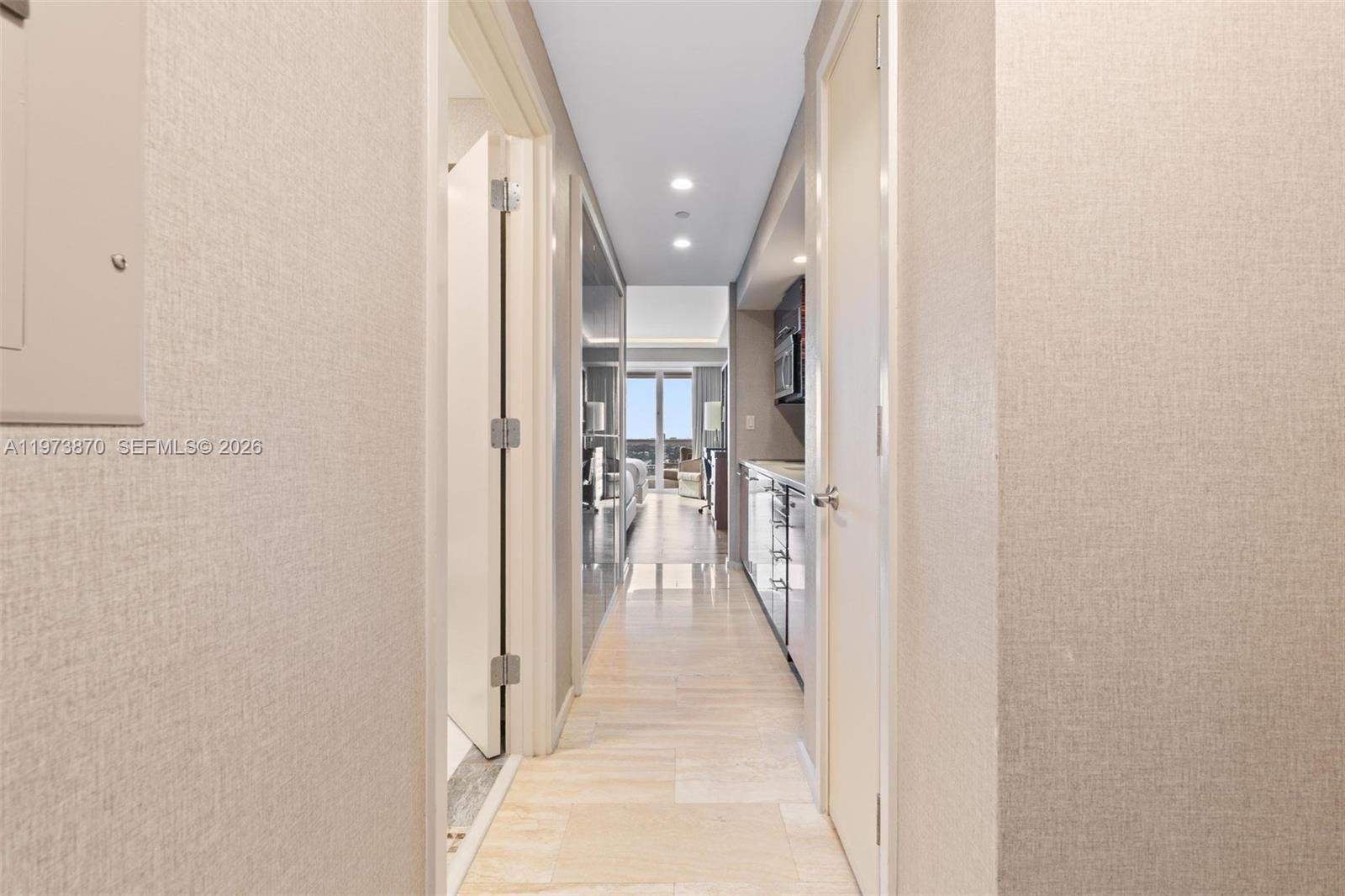 551 N Fort Lauderdale Bch Blvd #R1803 & R1804 Fort Lauderdale, FL 33304