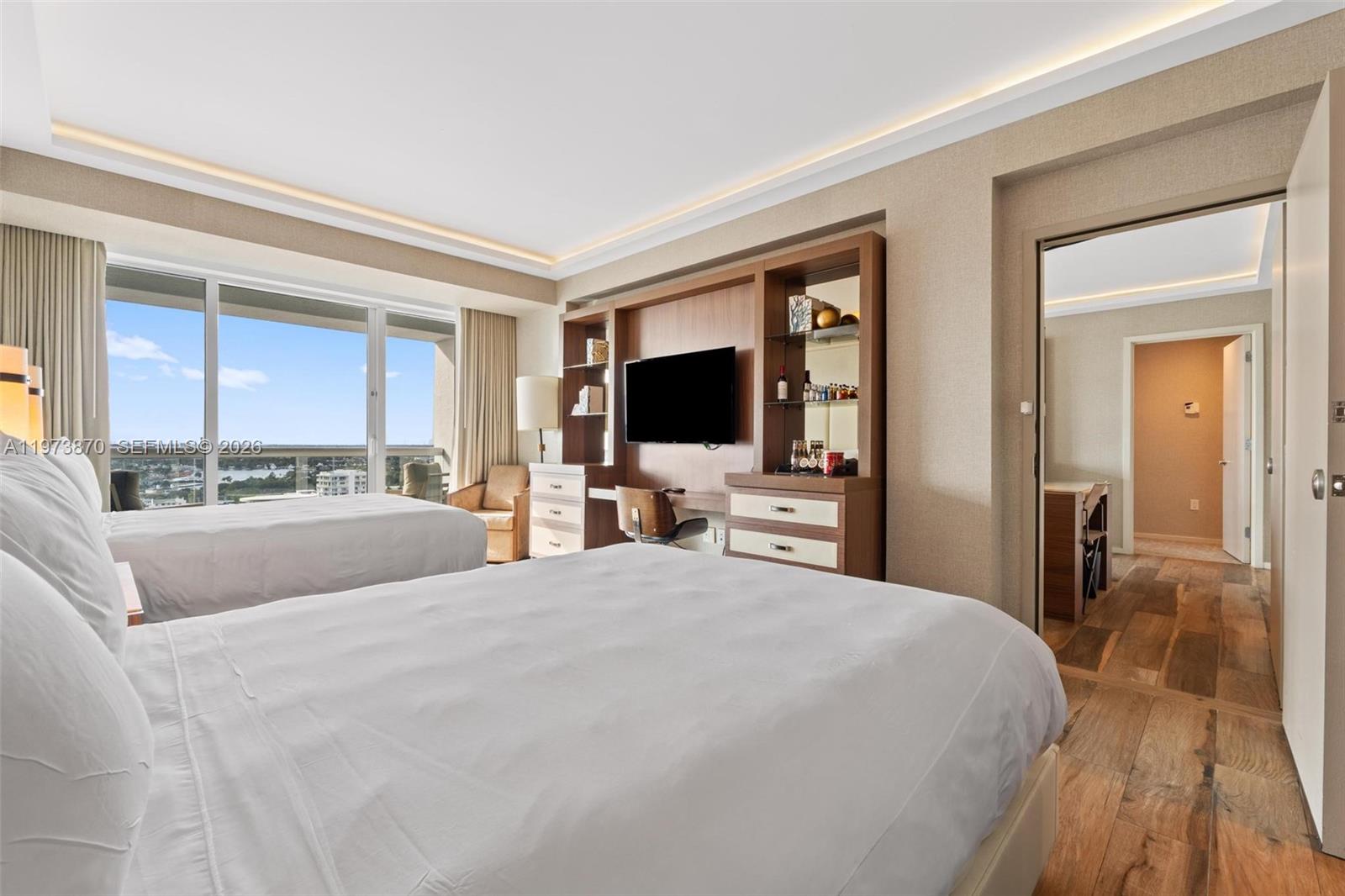 551 N Fort Lauderdale Bch Blvd #R1803 & R1804 Fort Lauderdale, FL 33304