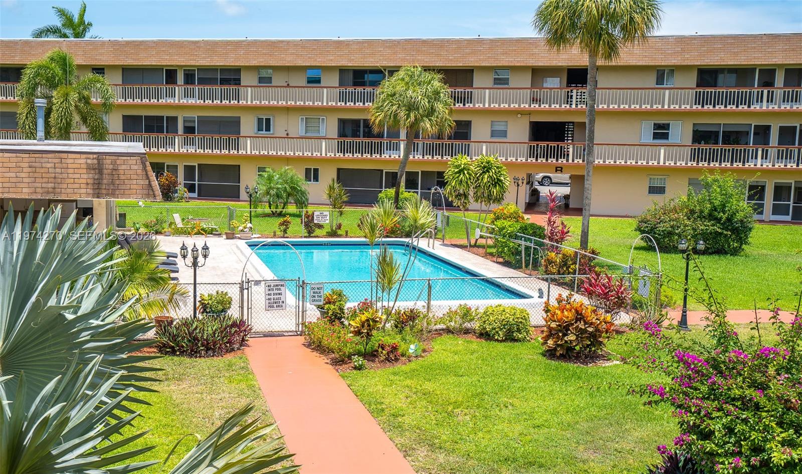 5300 Washington St #T227