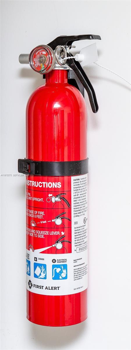 485 Brickell Ave #4702 Miami, FL 33131