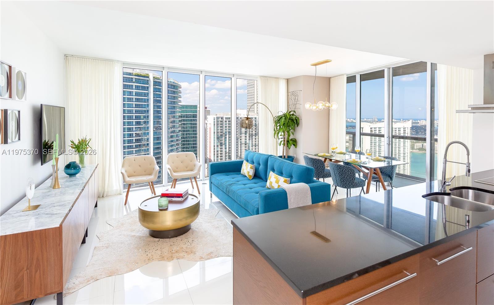 485 Brickell Ave #4702 Miami, FL 33131