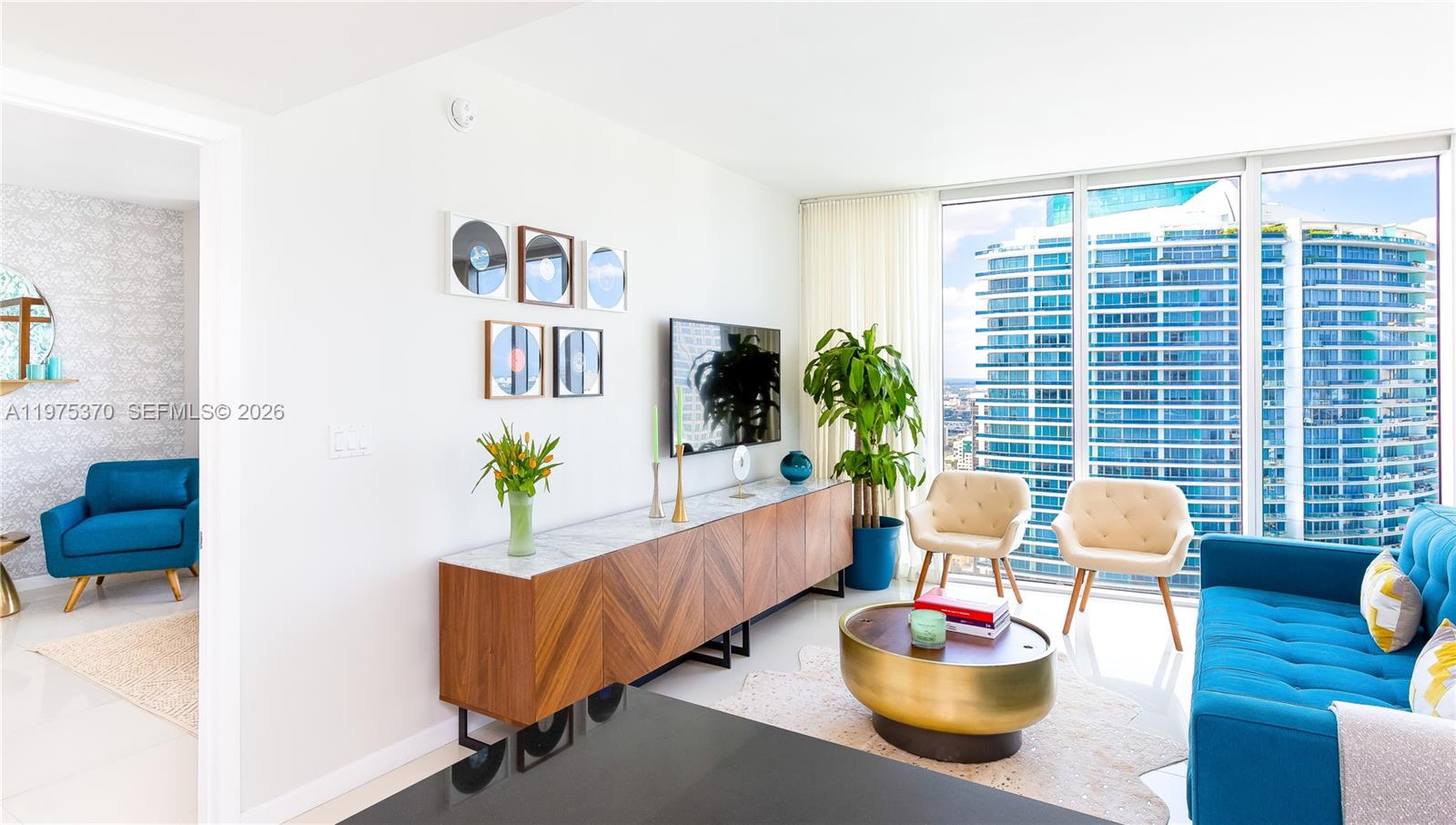 485 Brickell Ave #4702 Miami, FL 33131