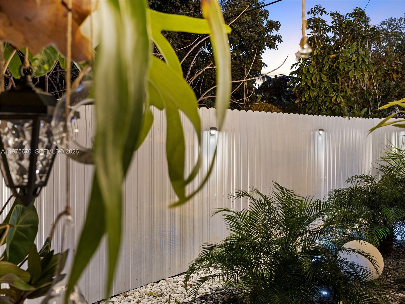 920 NE 159th St North Miami Beach, FL 33162