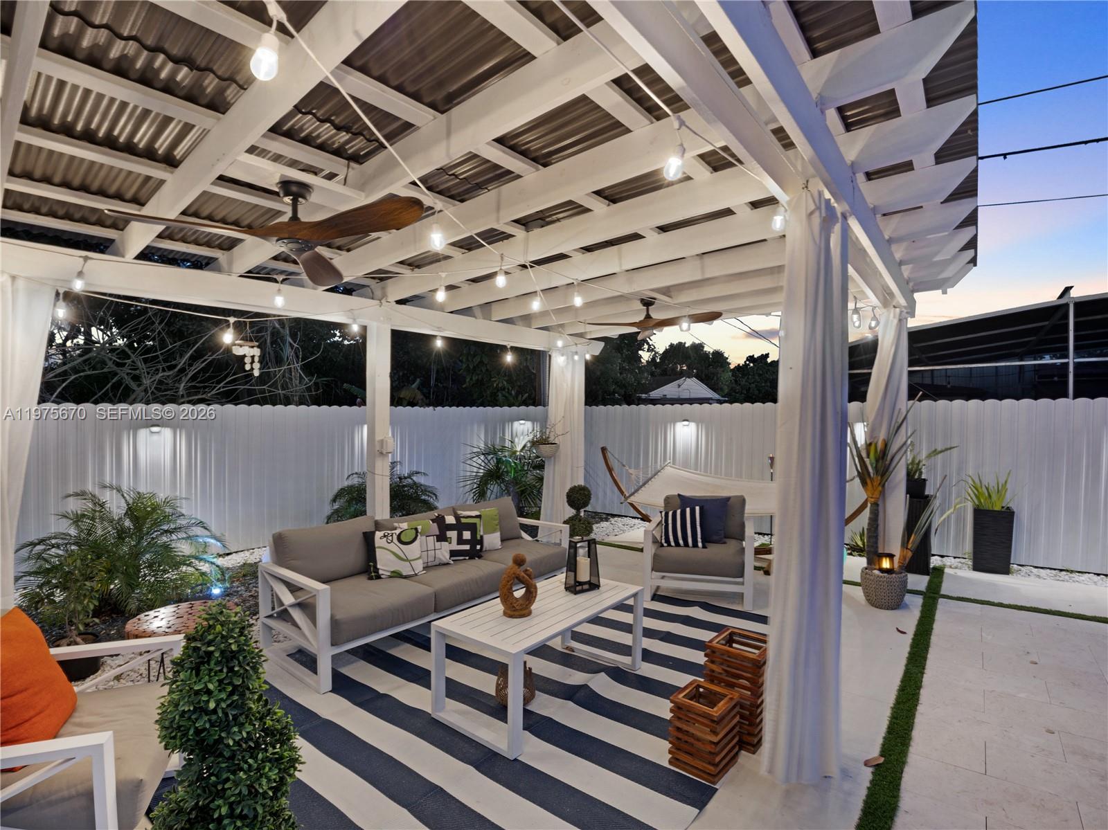 920 NE 159th St North Miami Beach, FL 33162