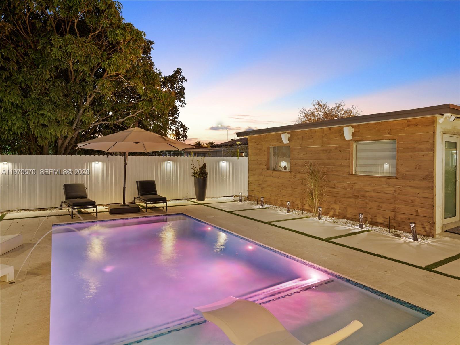 920 NE 159th St North Miami Beach, FL 33162