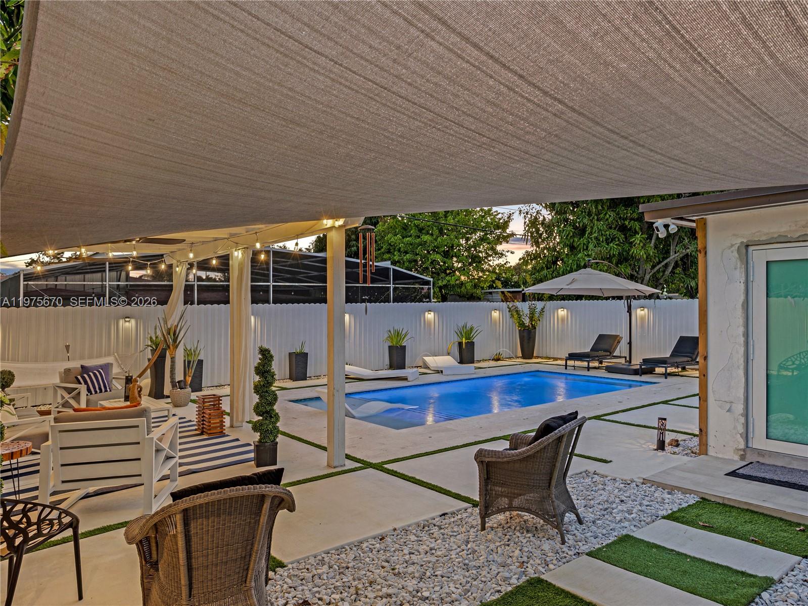 920 NE 159th St North Miami Beach, FL 33162