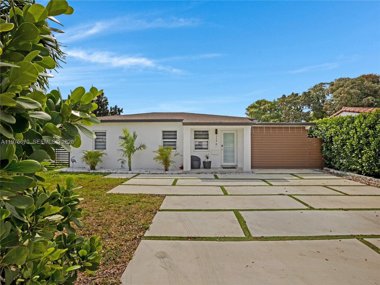 920 NE 159th St North Miami Beach, FL 33162