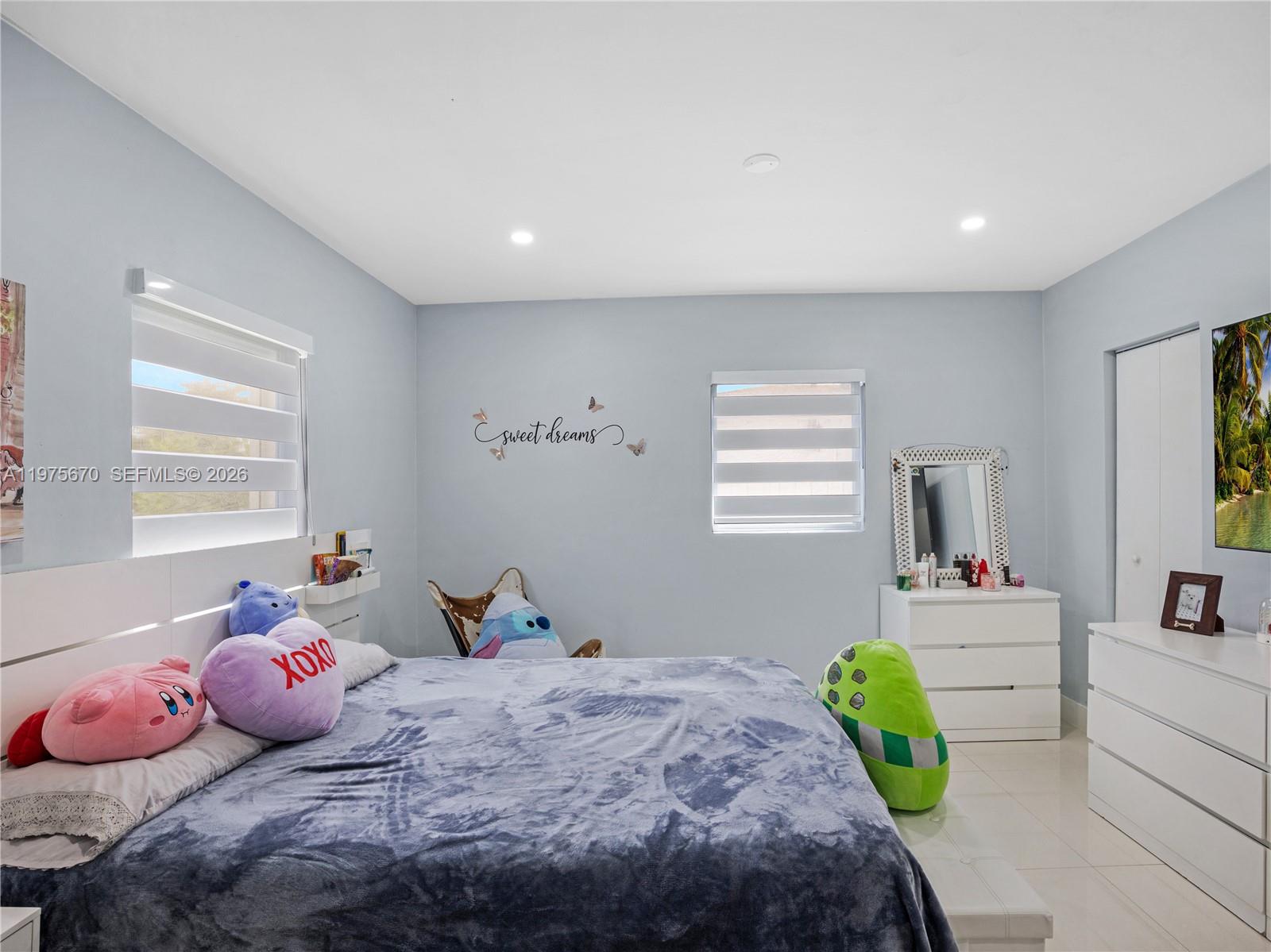 920 NE 159th St North Miami Beach, FL 33162