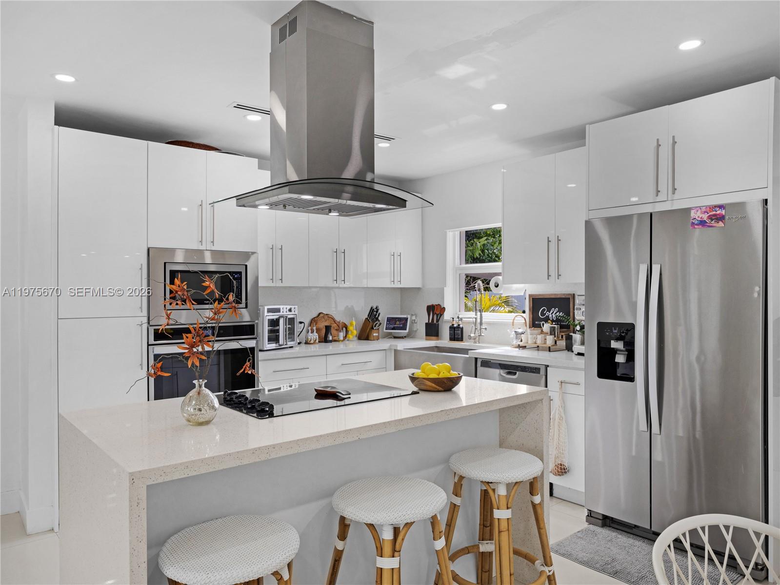 920 NE 159th St North Miami Beach, FL 33162