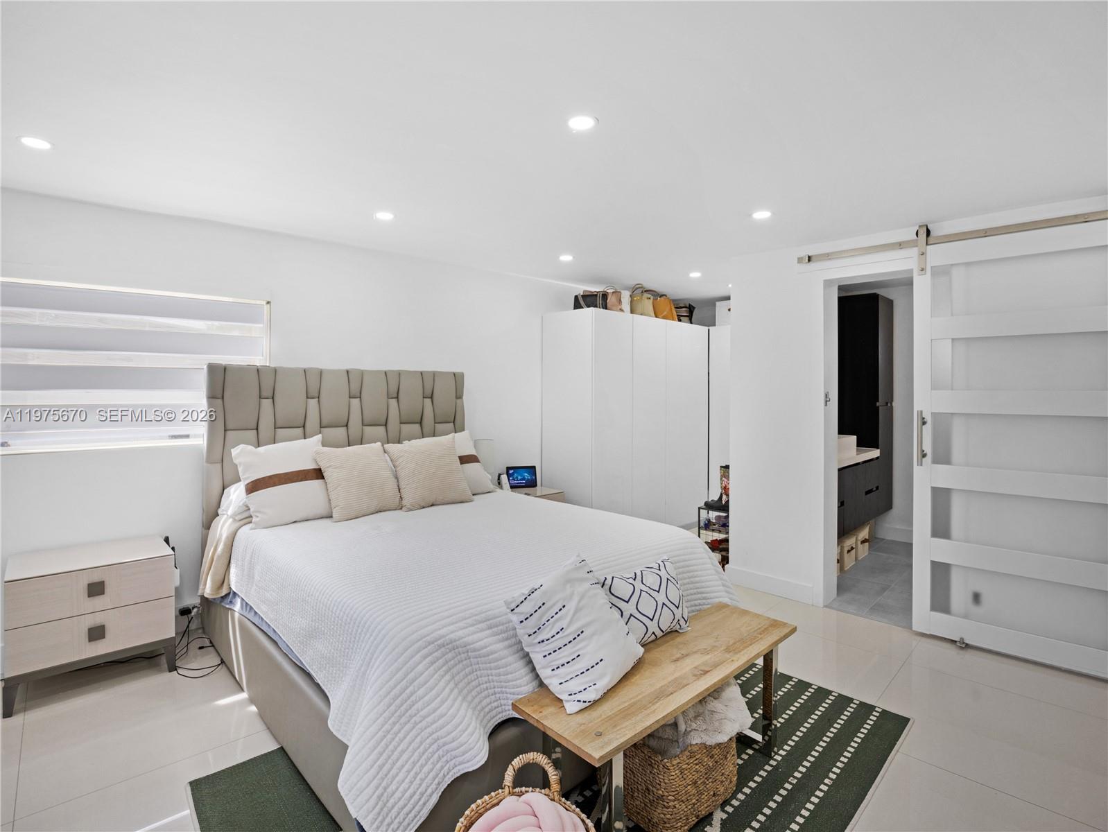 920 NE 159th St North Miami Beach, FL 33162