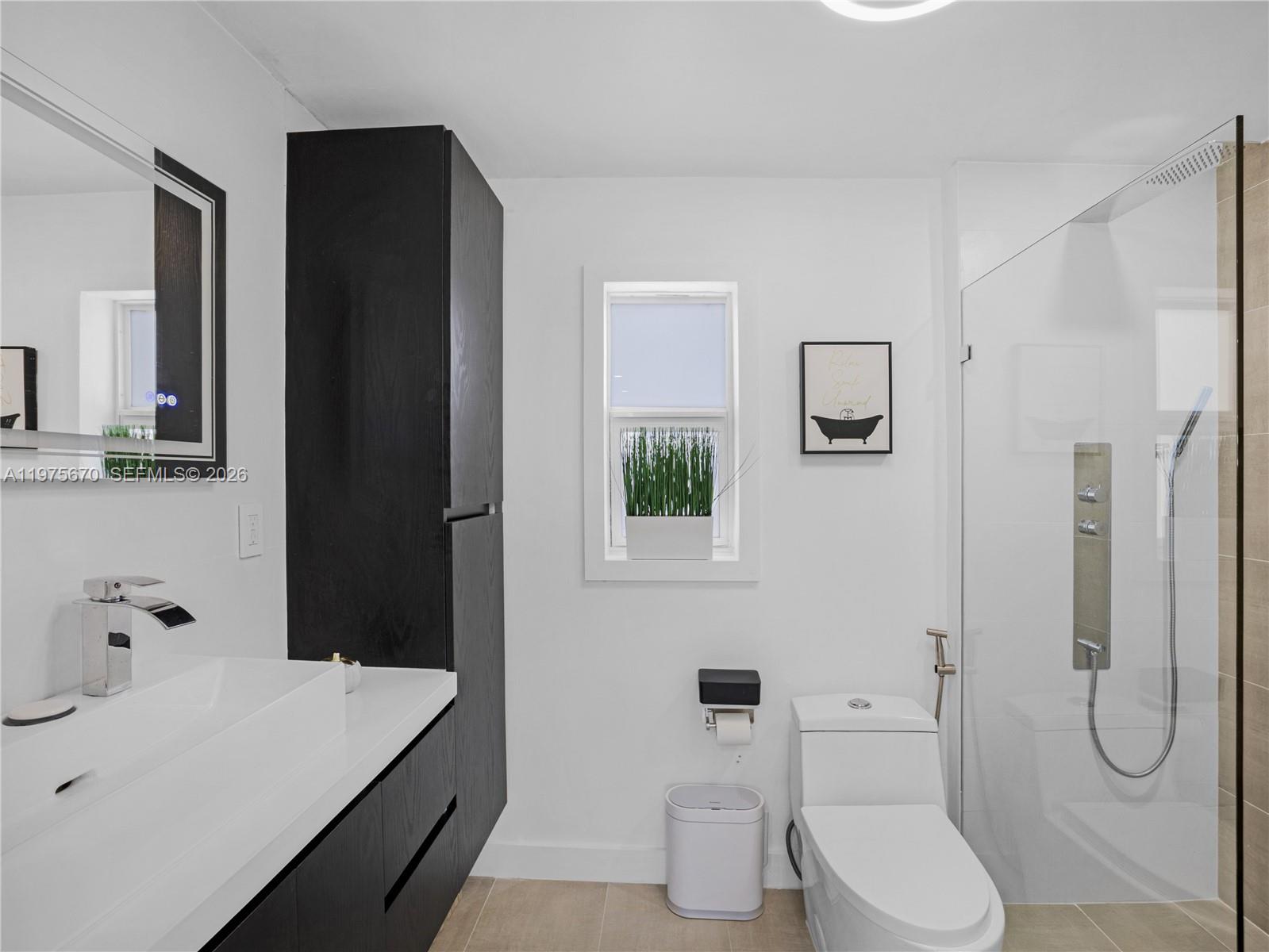 920 NE 159th St North Miami Beach, FL 33162