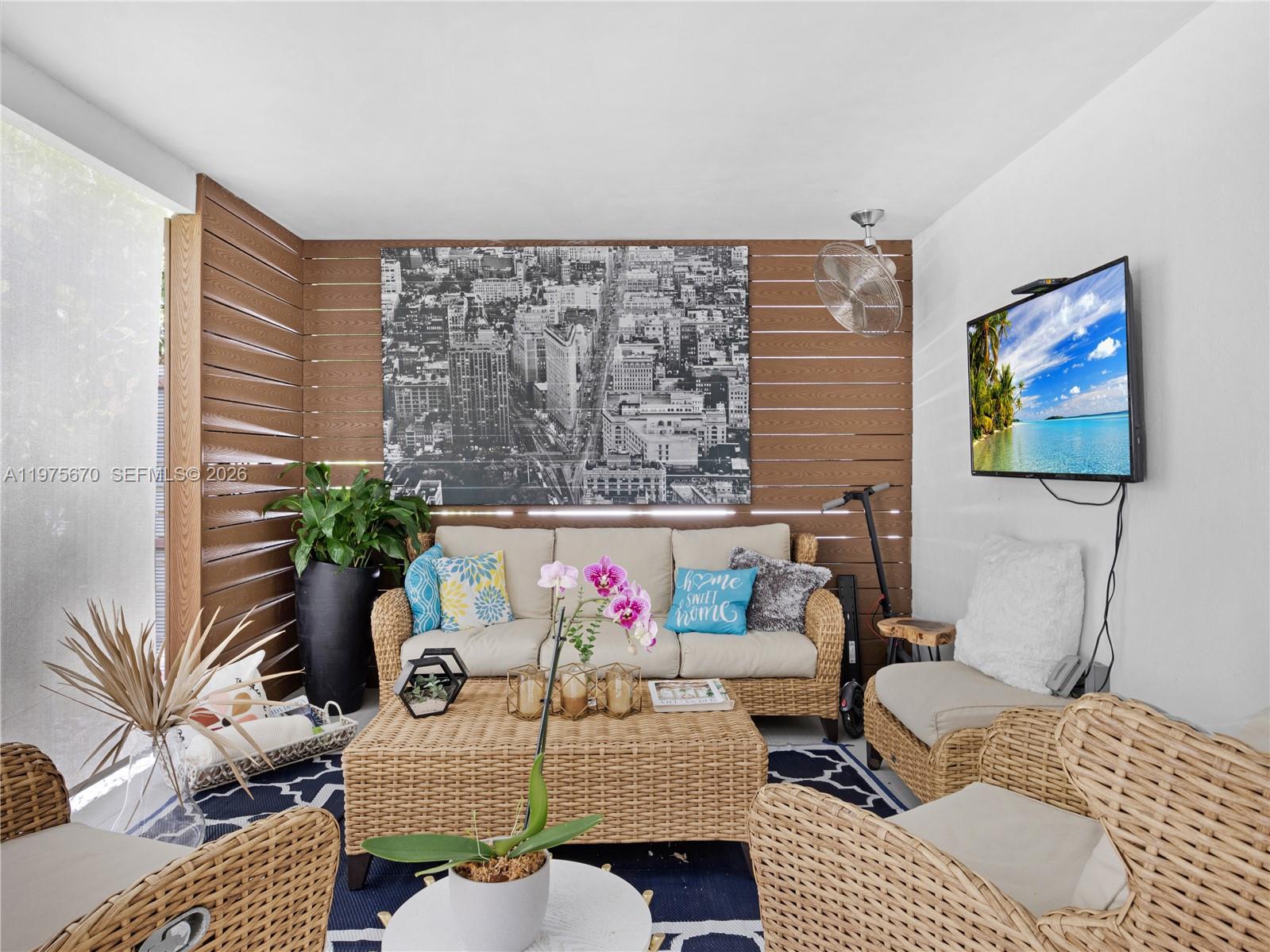 920 NE 159th St North Miami Beach, FL 33162