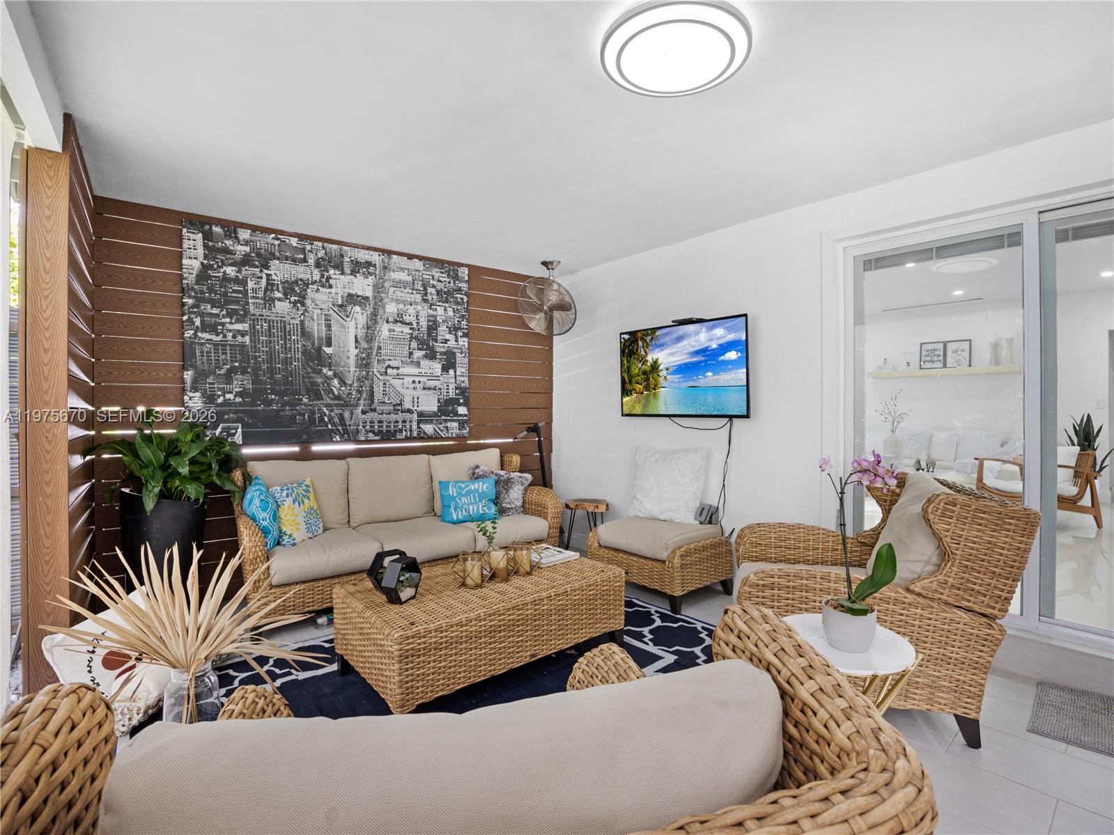 920 NE 159th St North Miami Beach, FL 33162