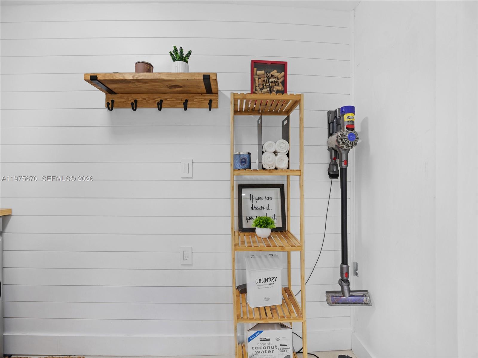 920 NE 159th St North Miami Beach, FL 33162