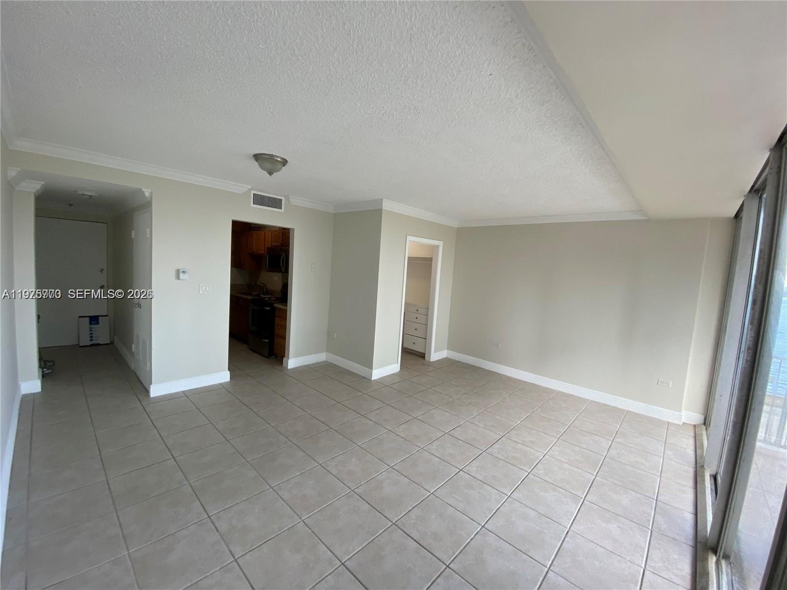 7545 E Treasure Dr #3I North Bay Village, FL 33141