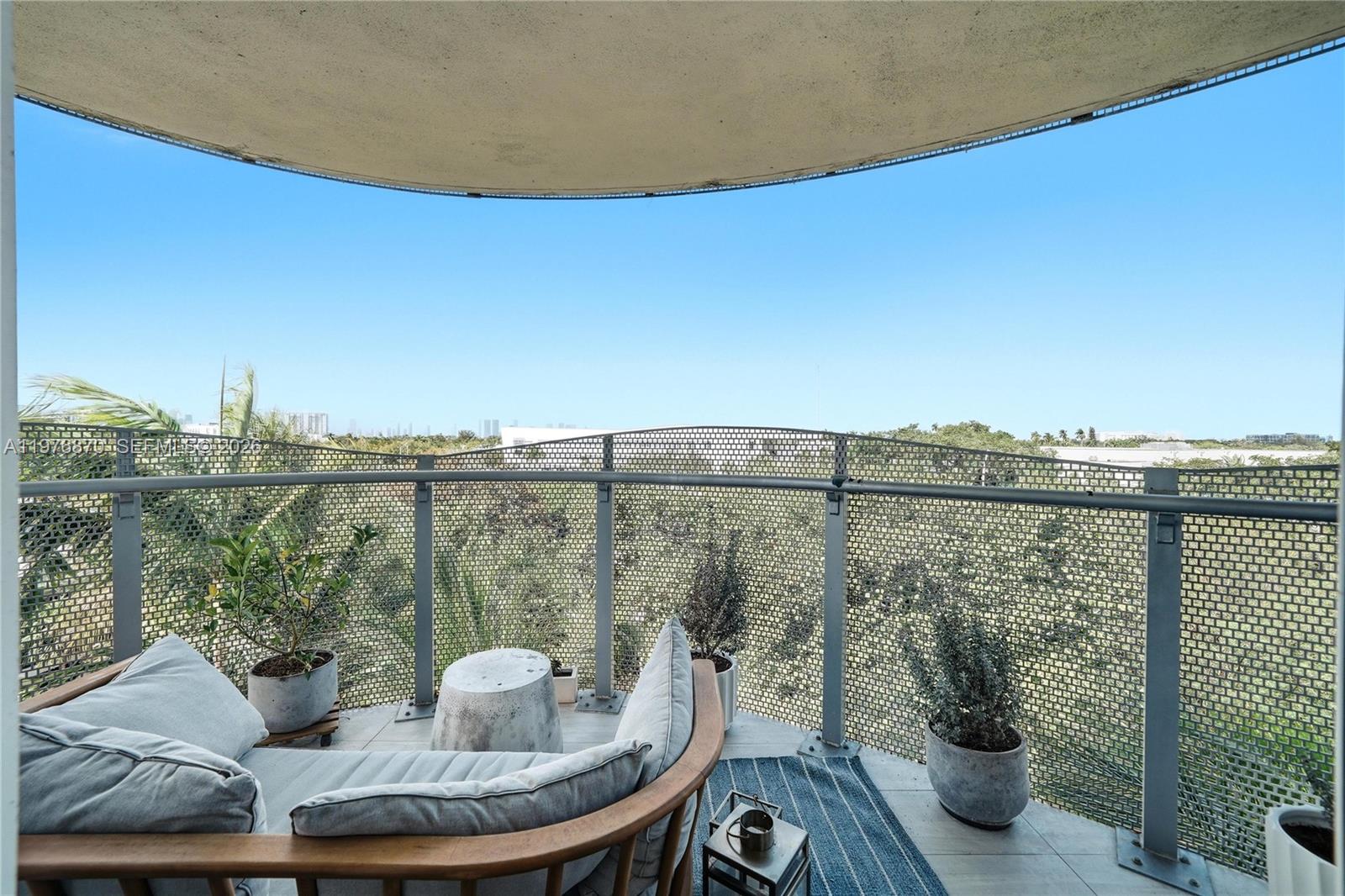 2155 Washington Ct #507 Miami Beach, FL 33139