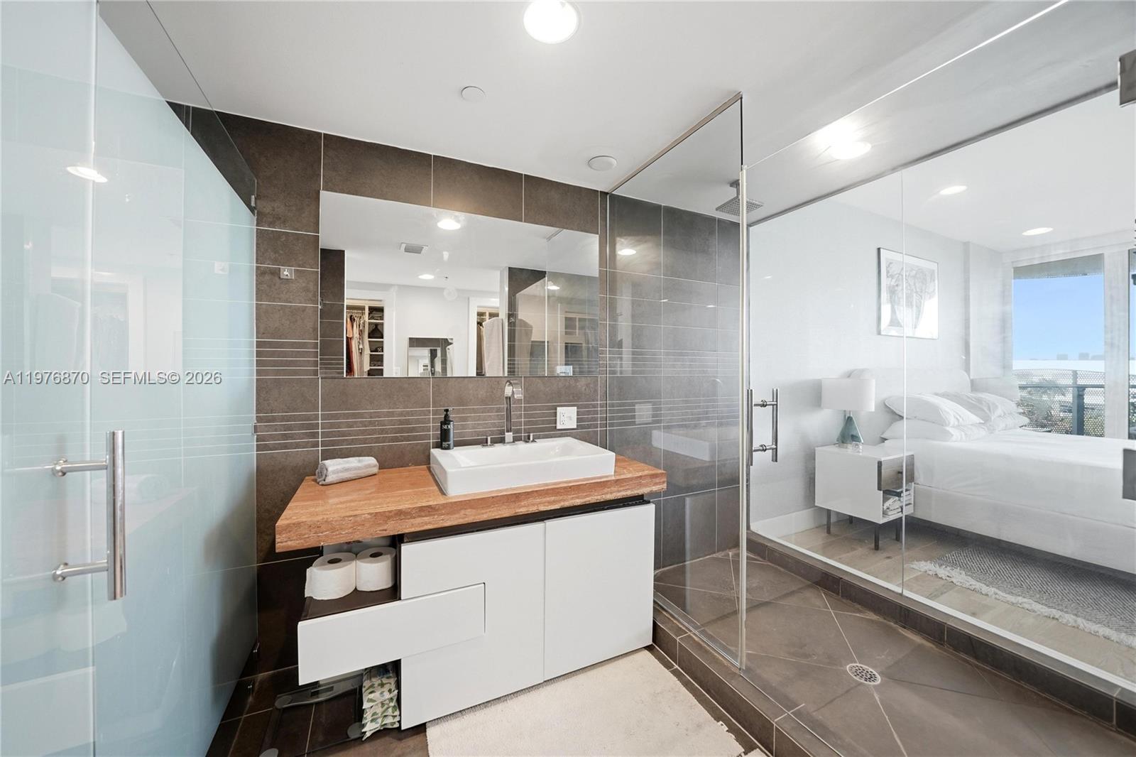 2155 Washington Ct #507 Miami Beach, FL 33139