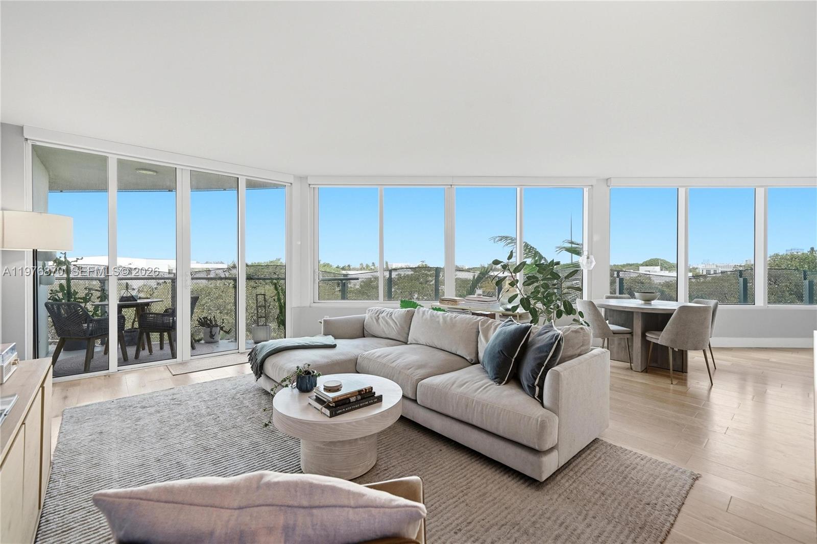 2155 Washington Ct #507 Miami Beach, FL 33139