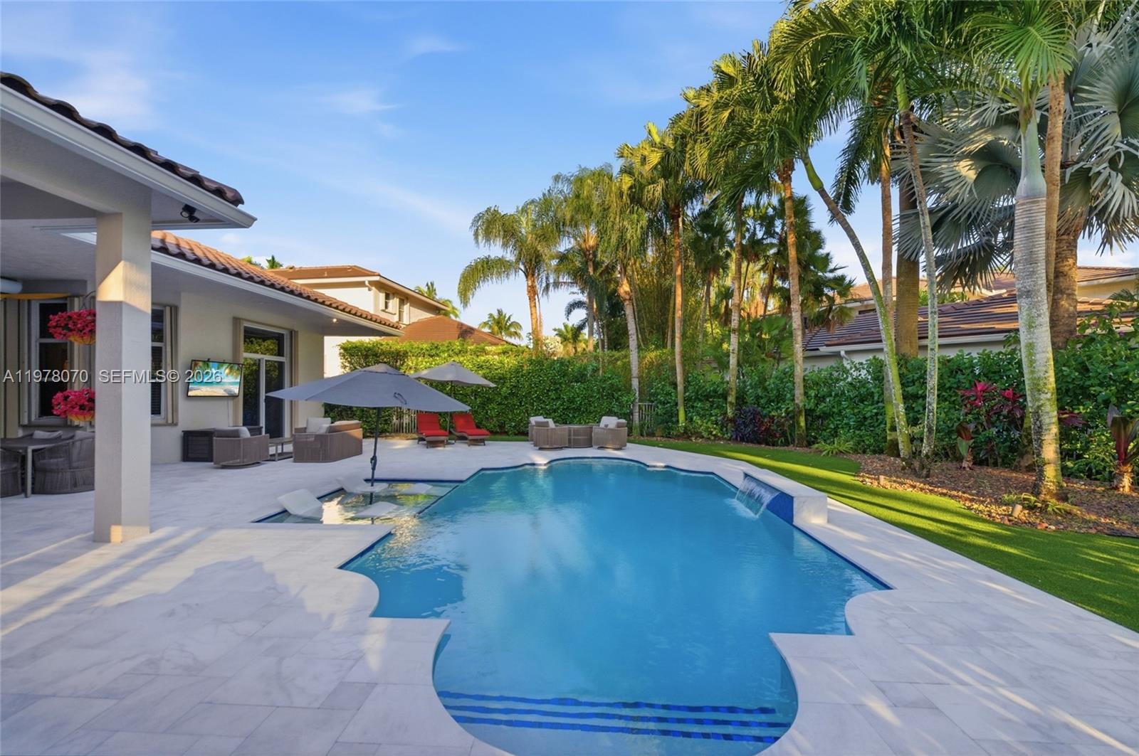 1397 Victoria Isle Dr Weston, FL 33327