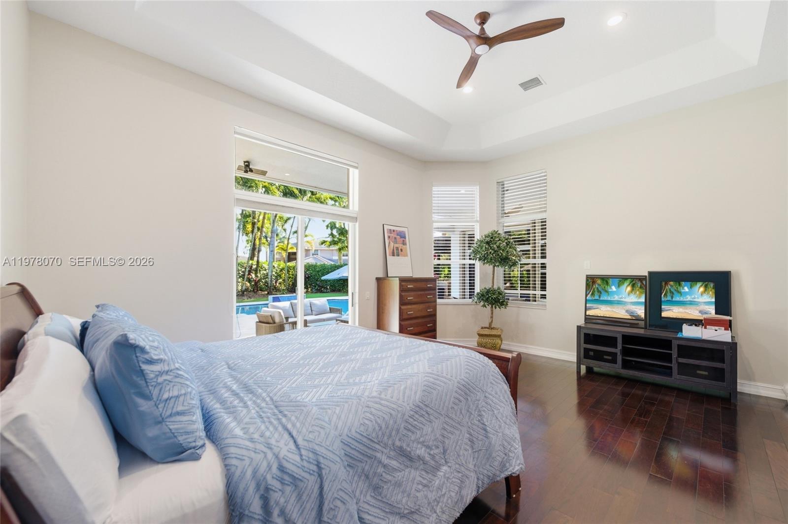 1397 Victoria Isle Dr Weston, FL 33327