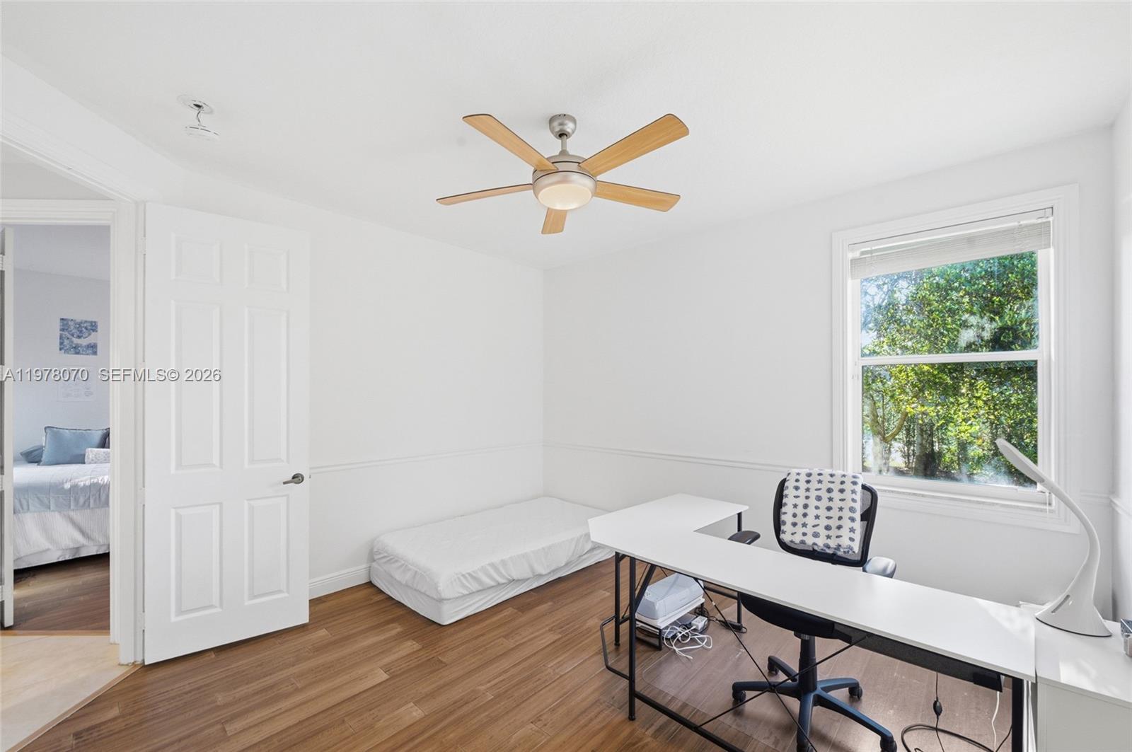 1397 Victoria Isle Dr Weston, FL 33327