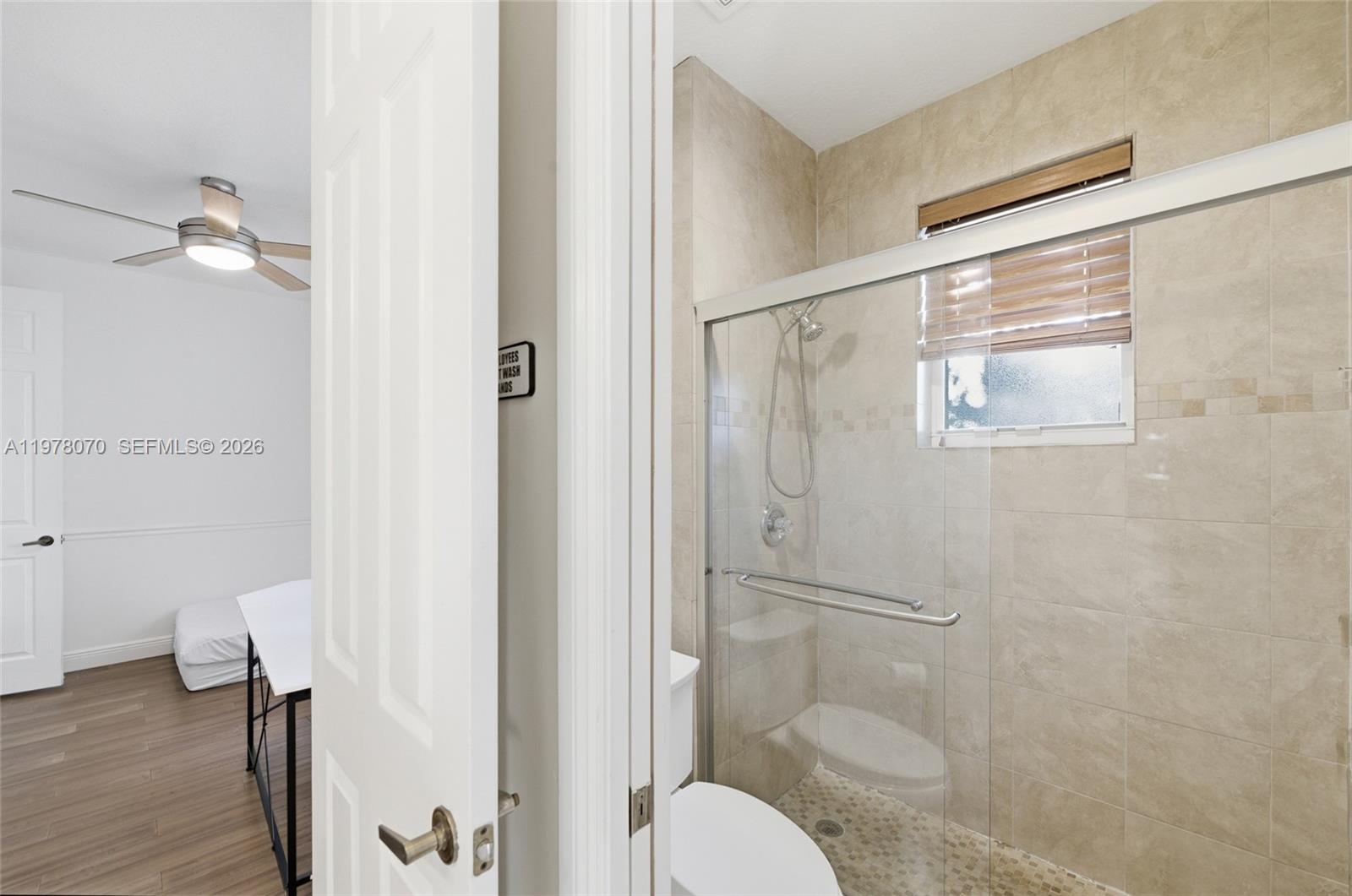 1397 Victoria Isle Dr Weston, FL 33327