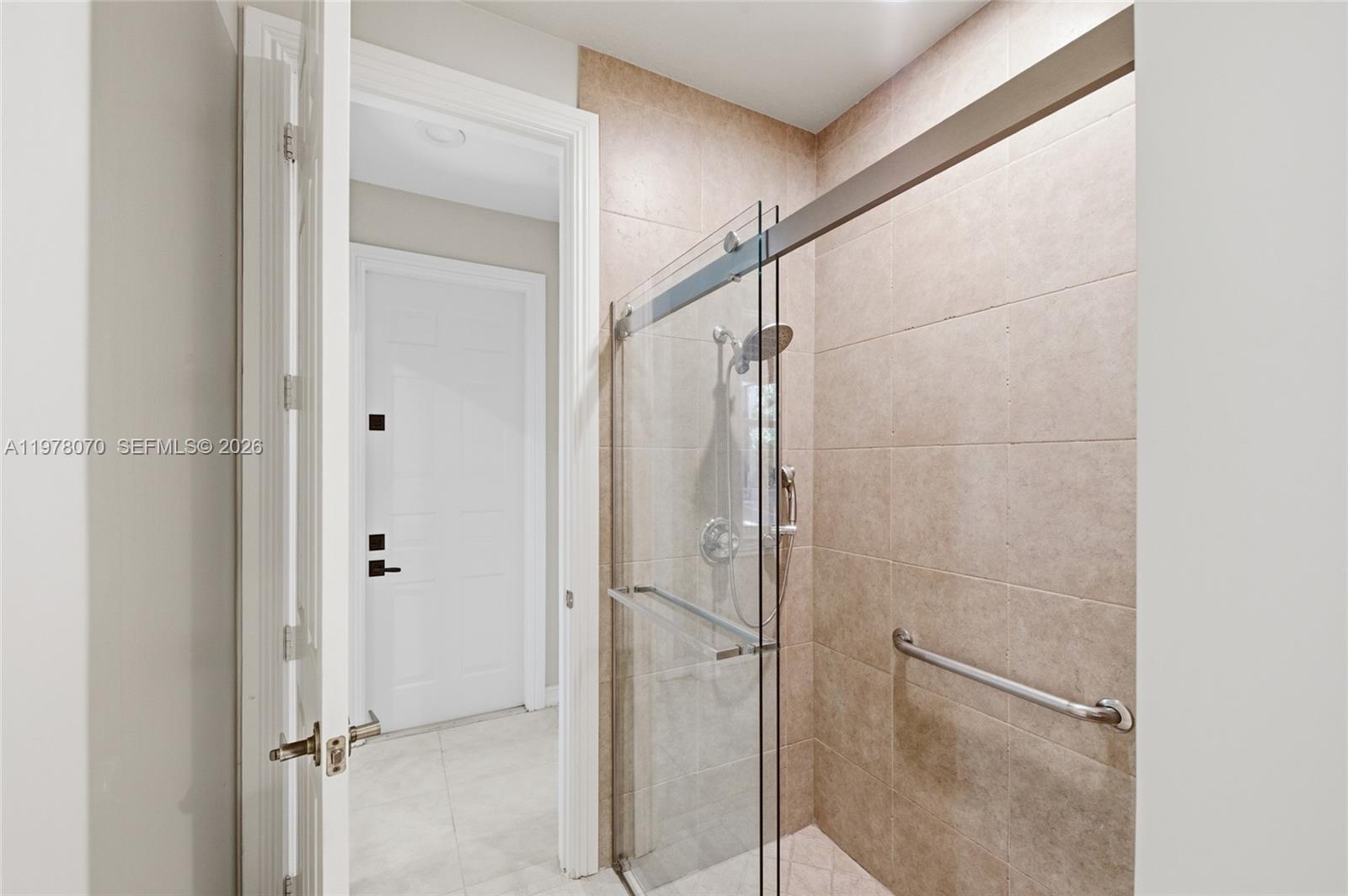 1397 Victoria Isle Dr Weston, FL 33327