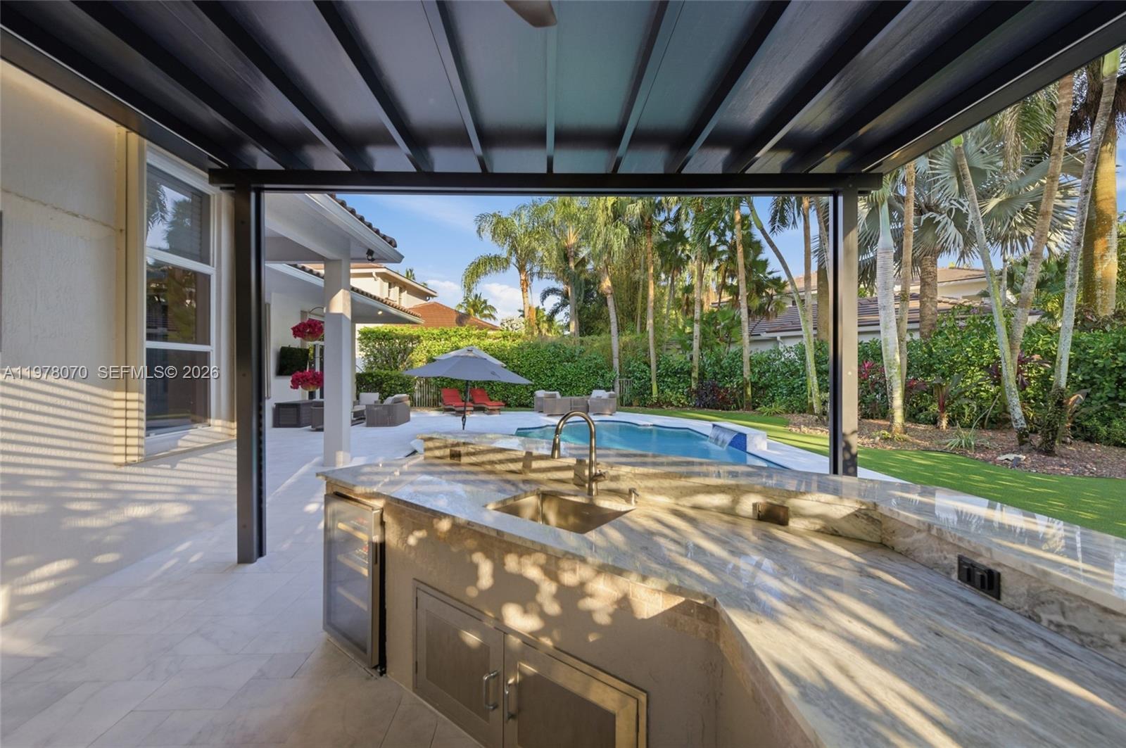 1397 Victoria Isle Dr Weston, FL 33327