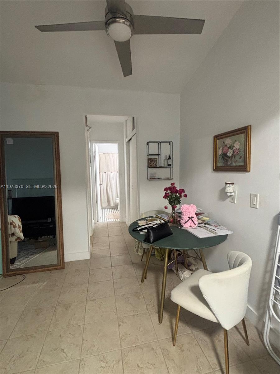 75 Washington Ave #12A Miami Beach, FL 33139