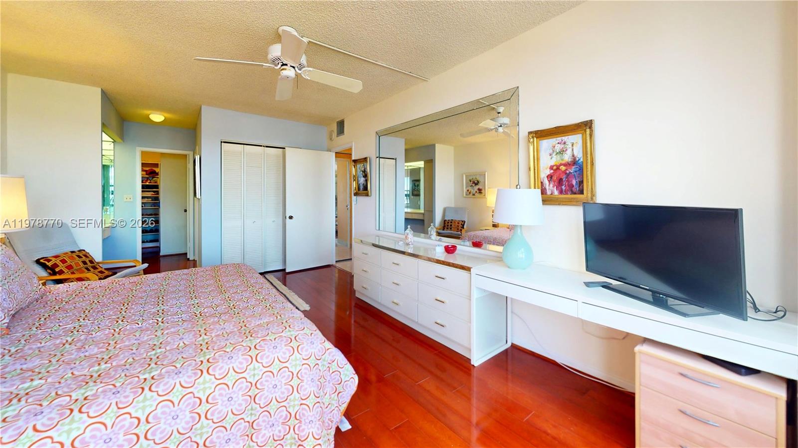 2500 Parkview Dr #902 Hallandale Beach, FL 33009