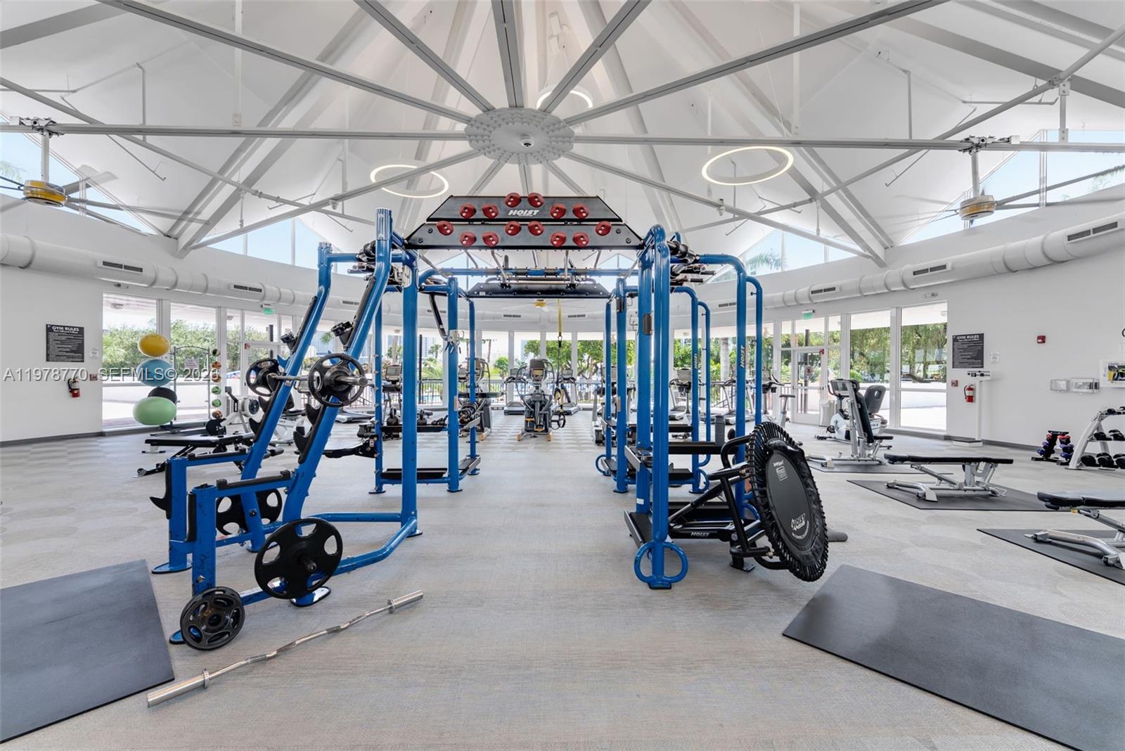 2500 Parkview Dr #902 Hallandale Beach, FL 33009