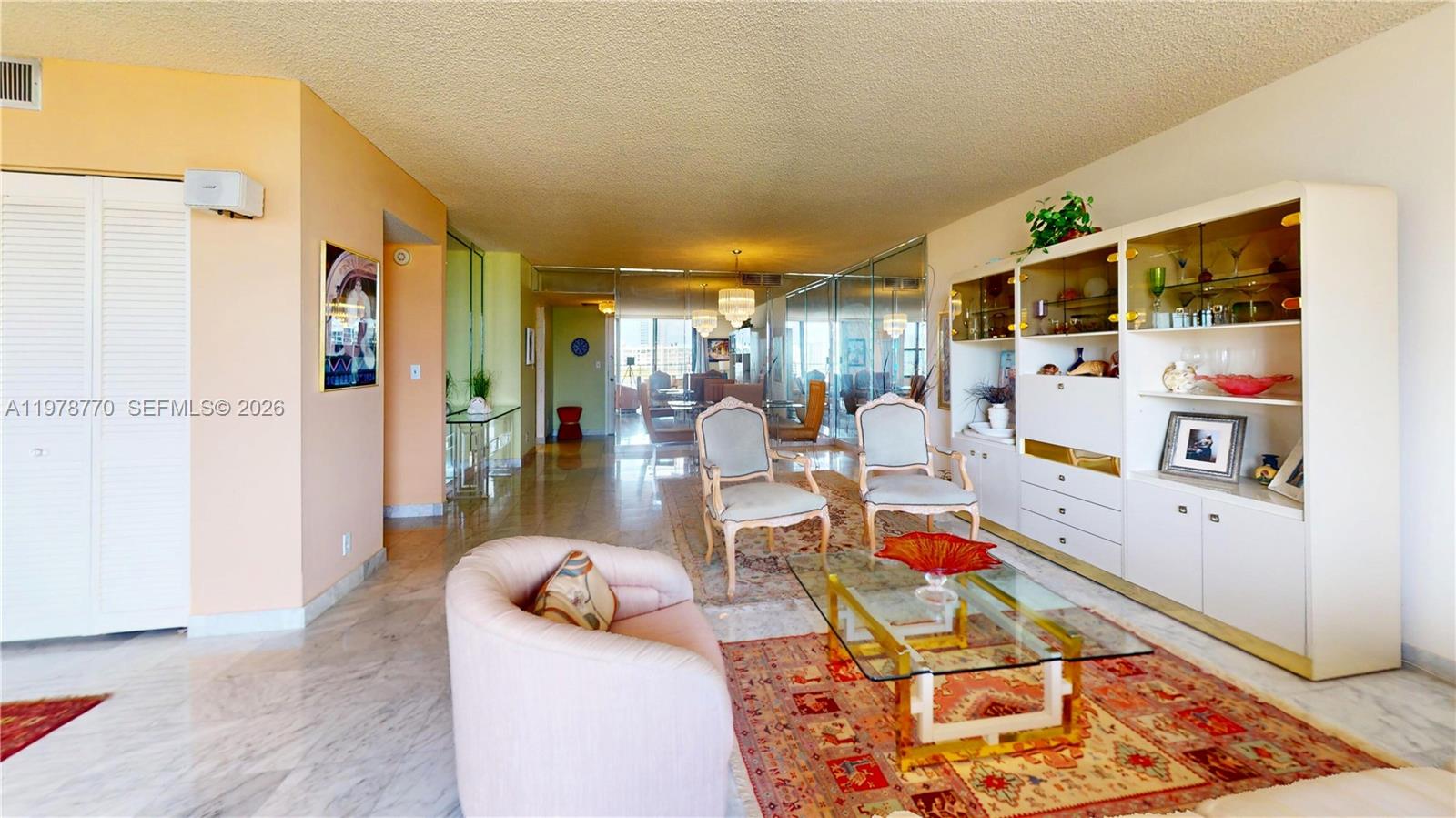 2500 Parkview Dr #902 Hallandale Beach, FL 33009