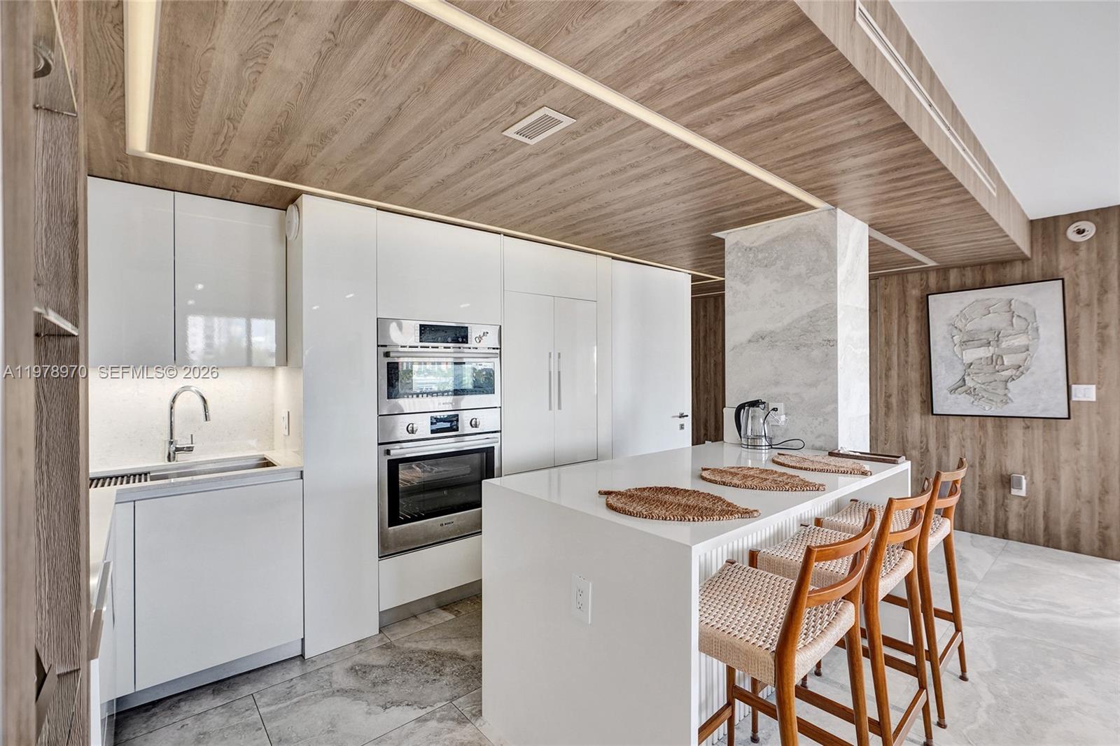 300 Bayview Dr #205 Sunny Isles Beach, FL 33160