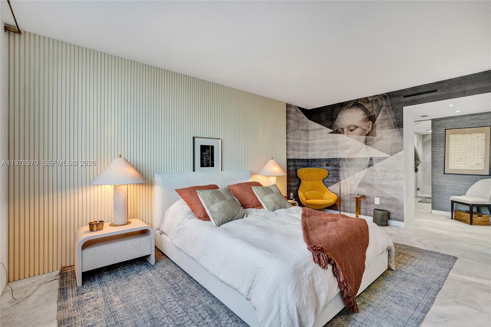 300 Bayview Dr #205 Sunny Isles Beach, FL 33160