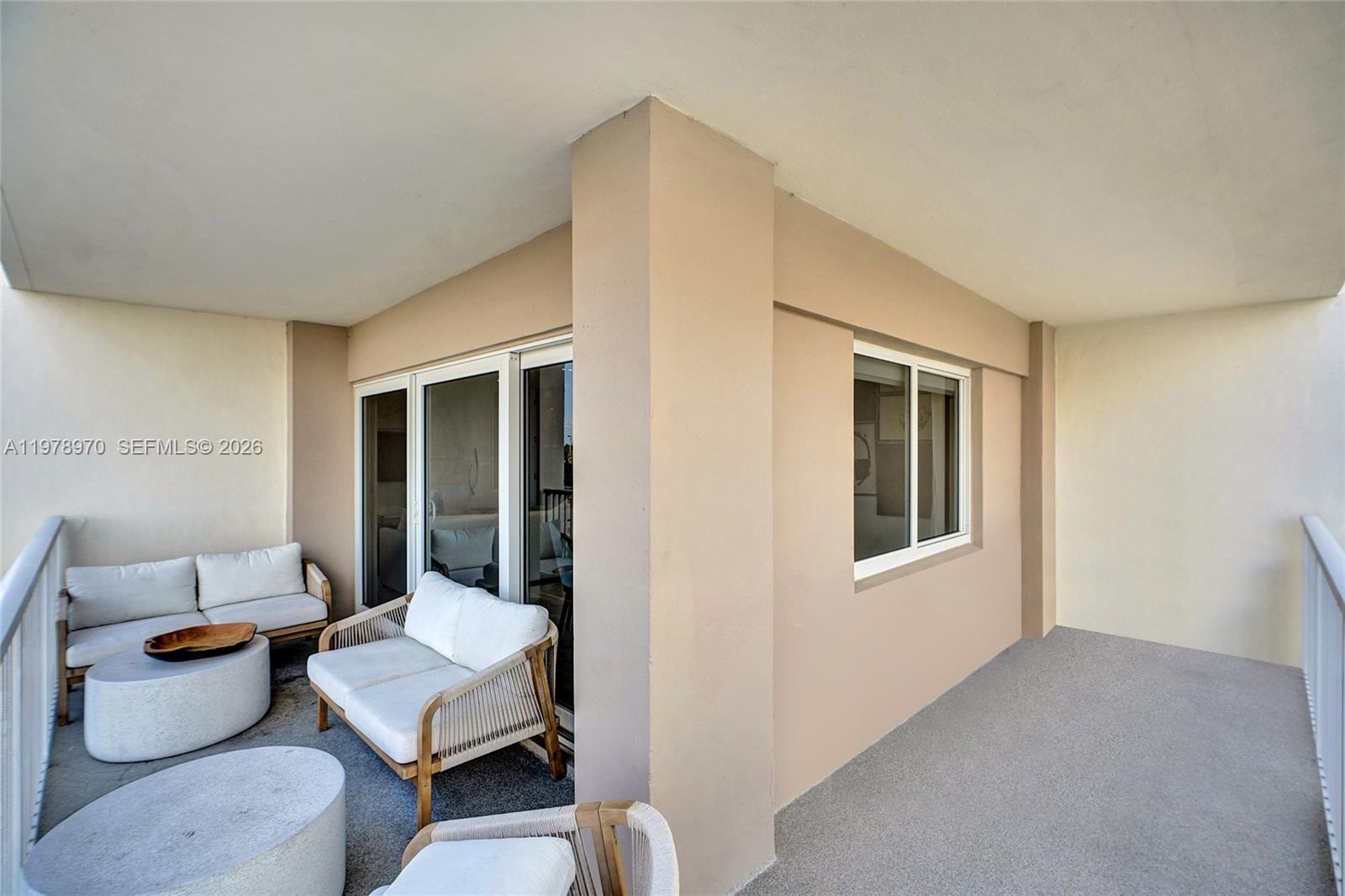 300 Bayview Dr #205 Sunny Isles Beach, FL 33160