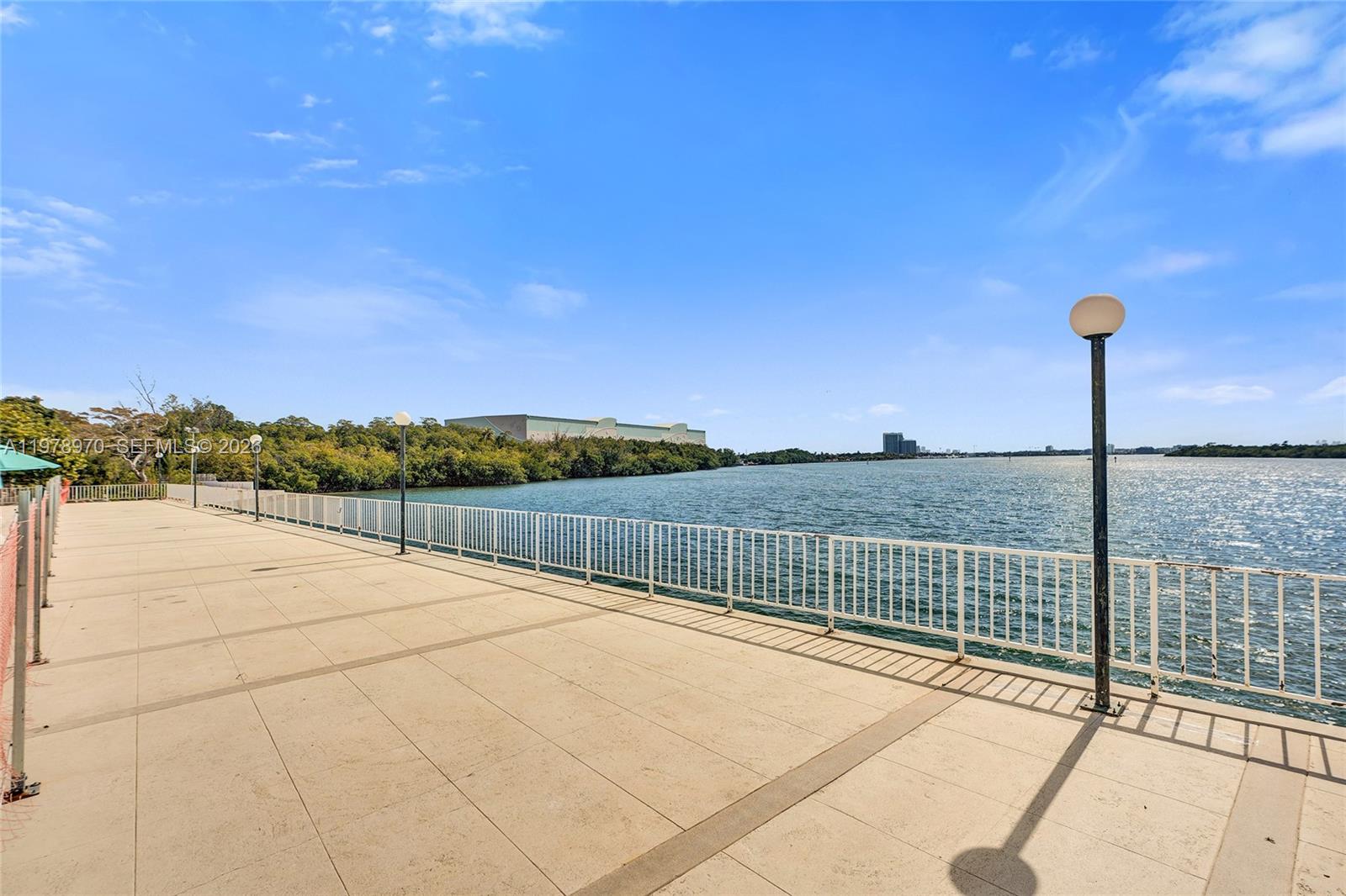 300 Bayview Dr #205 Sunny Isles Beach, FL 33160