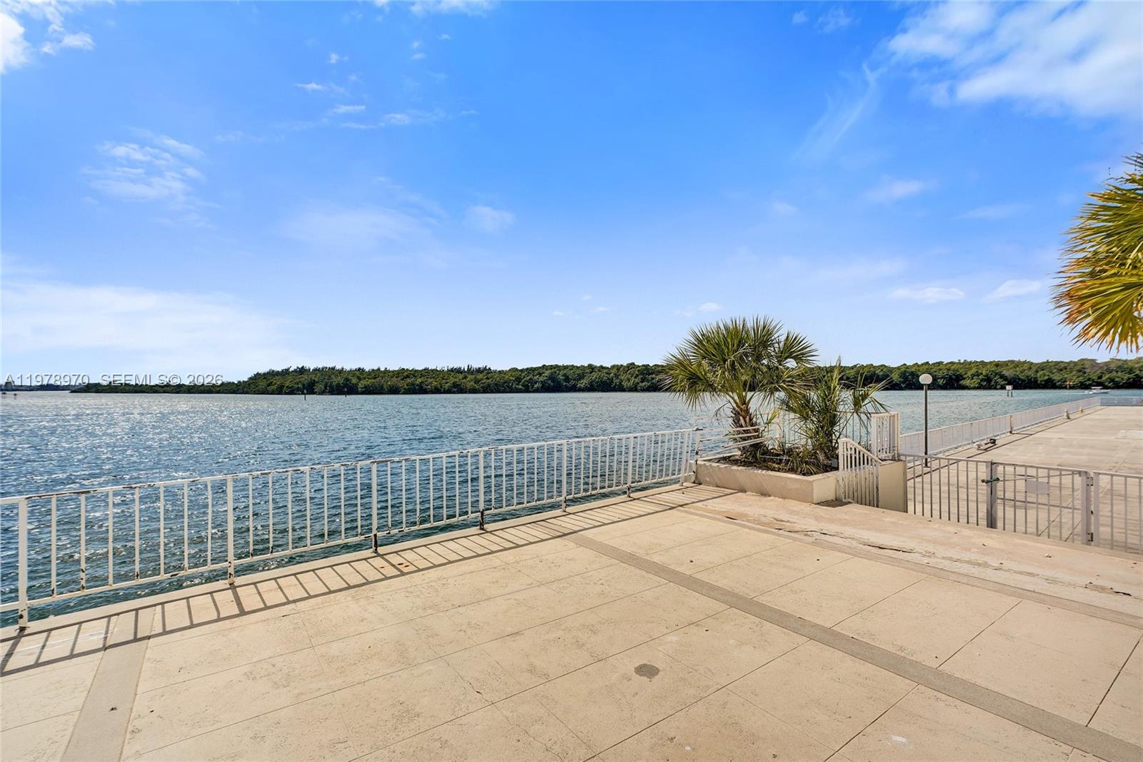 300 Bayview Dr #205 Sunny Isles Beach, FL 33160