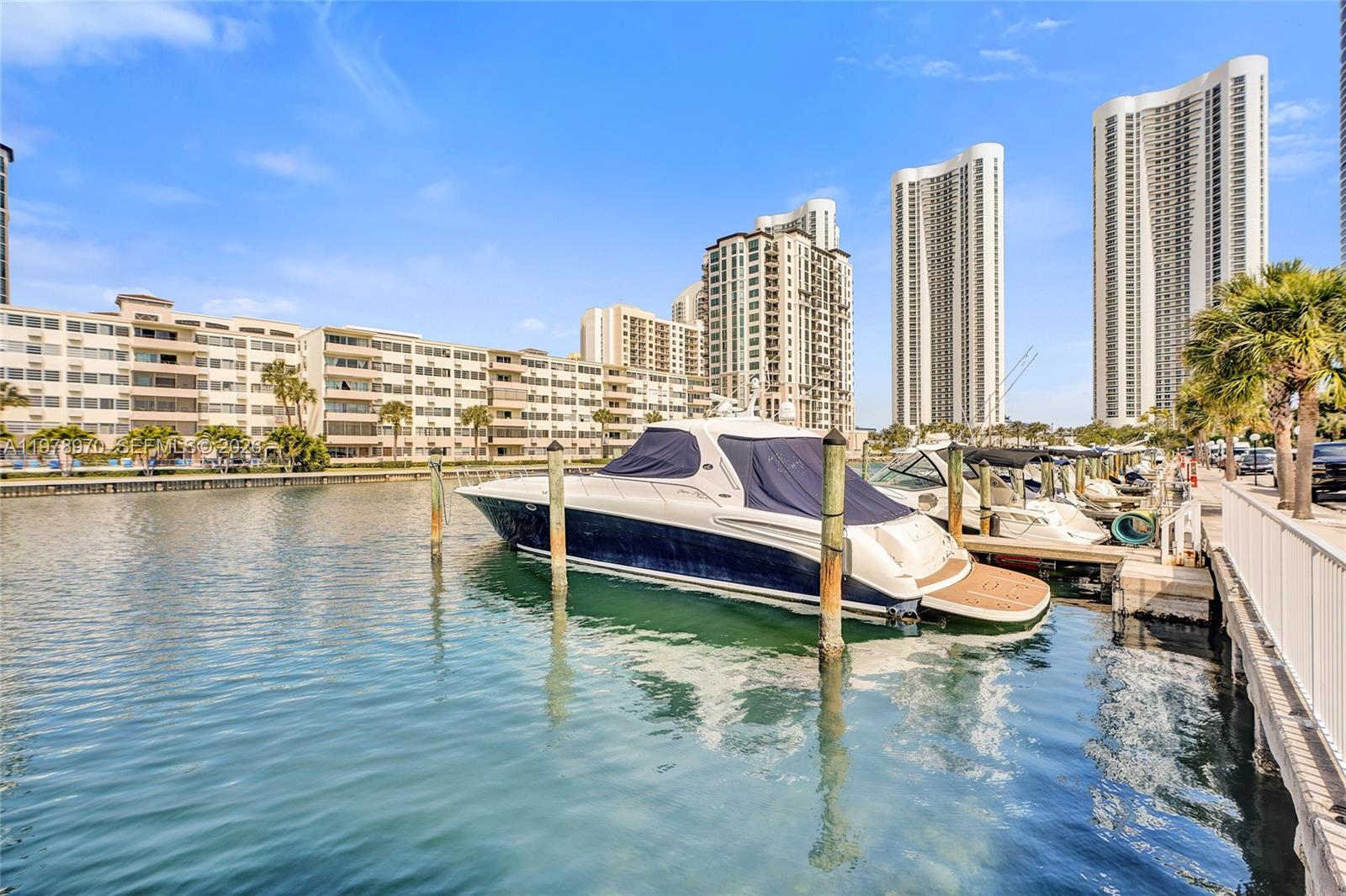 300 Bayview Dr #205 Sunny Isles Beach, FL 33160
