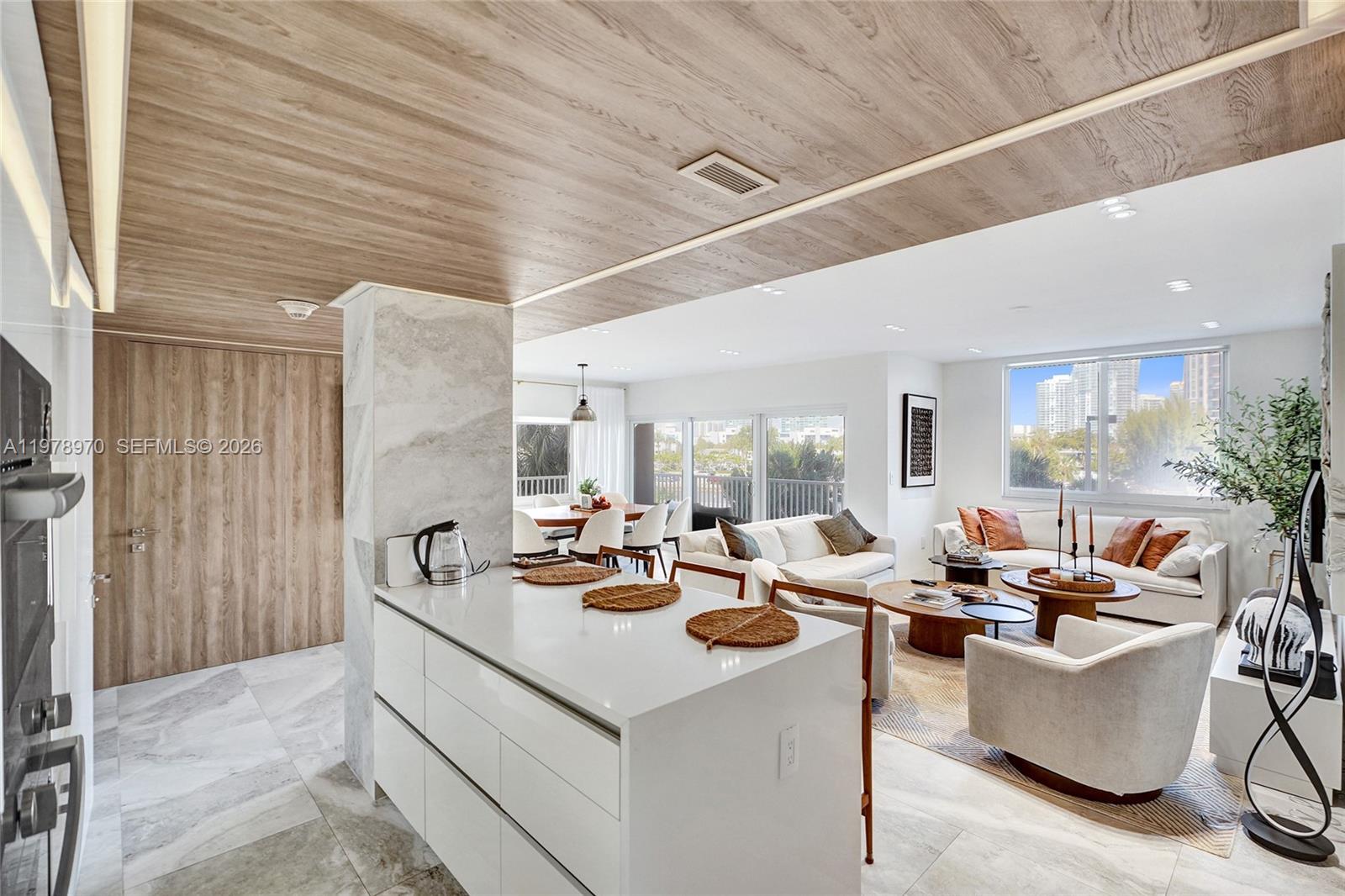 300 Bayview Dr #205 Sunny Isles Beach, FL 33160