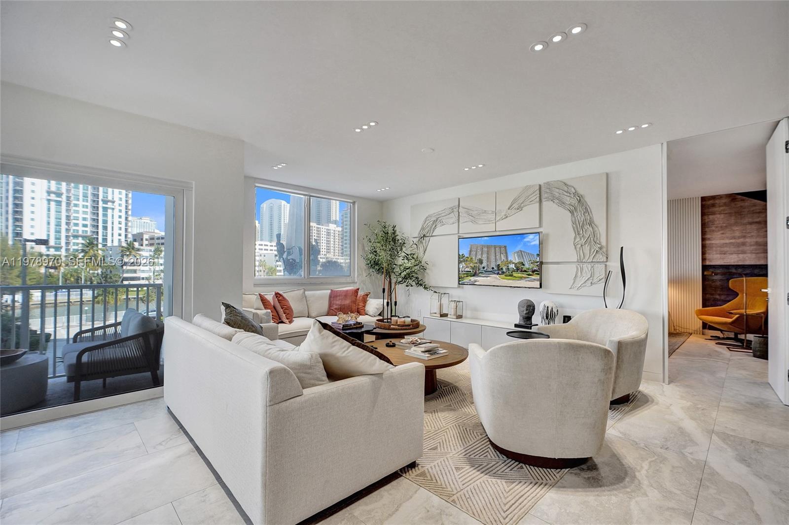 300 Bayview Dr #205 Sunny Isles Beach, FL 33160