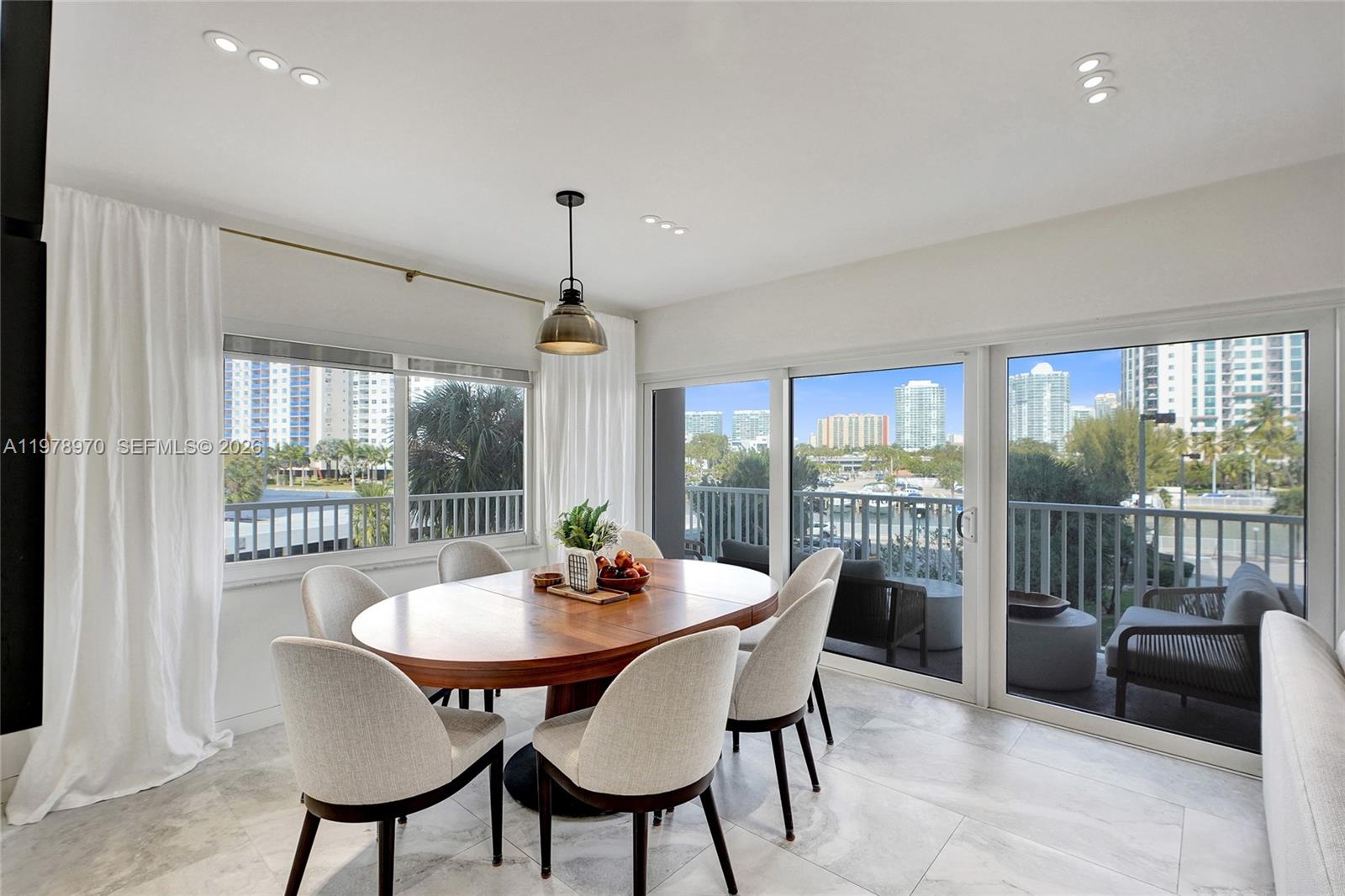 300 Bayview Dr #205 Sunny Isles Beach, FL 33160